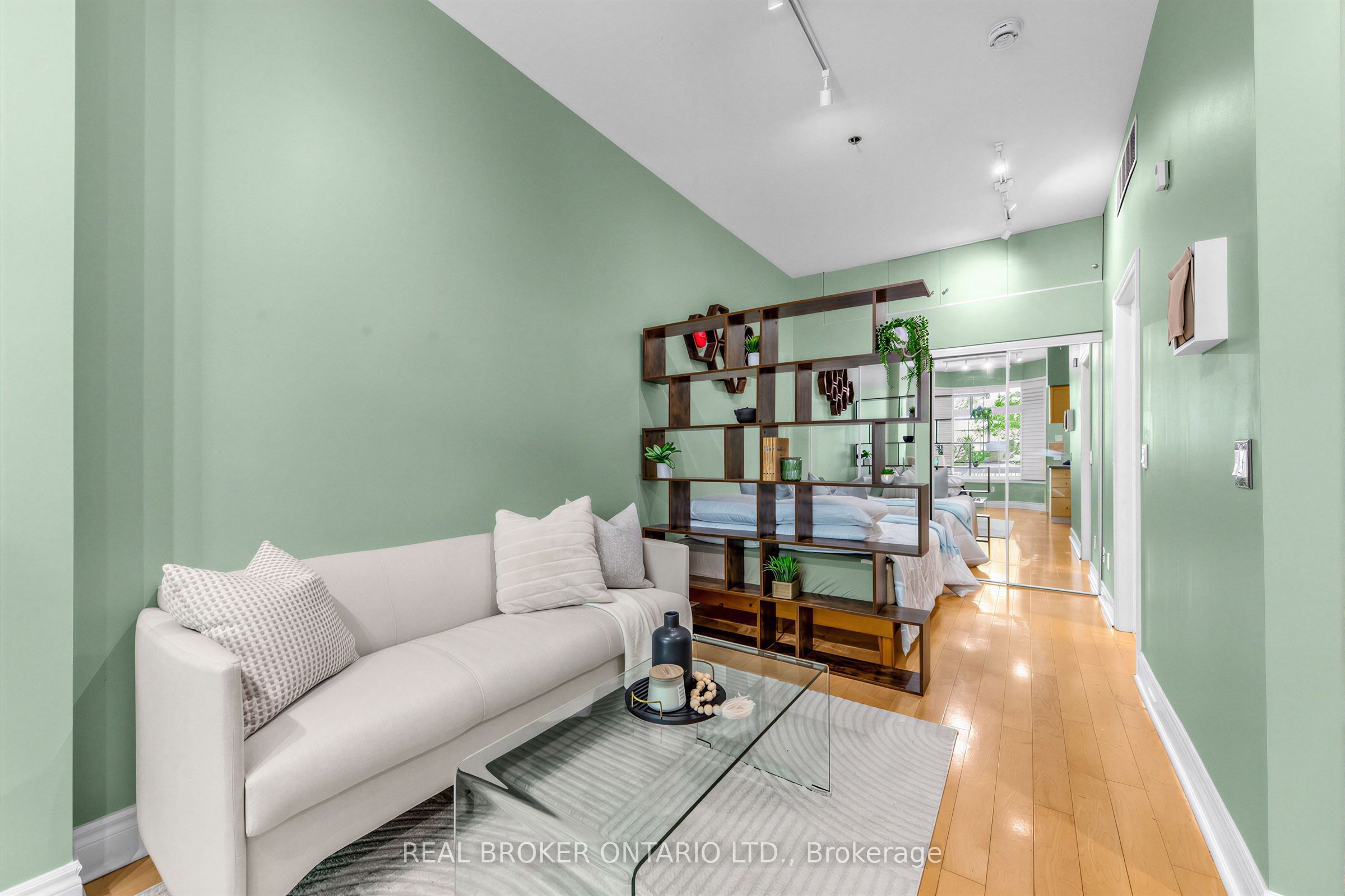71 Mccaul Street 141, Toronto, ON M5T 2X1 photo 5