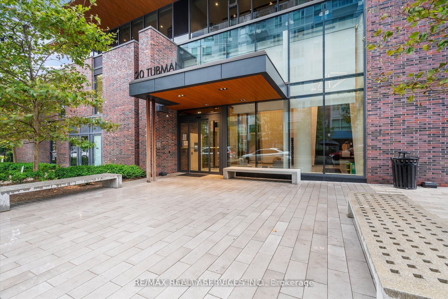 20 Tubman Avenue 2307, Toronto, ON M5A 0M5 photo 2