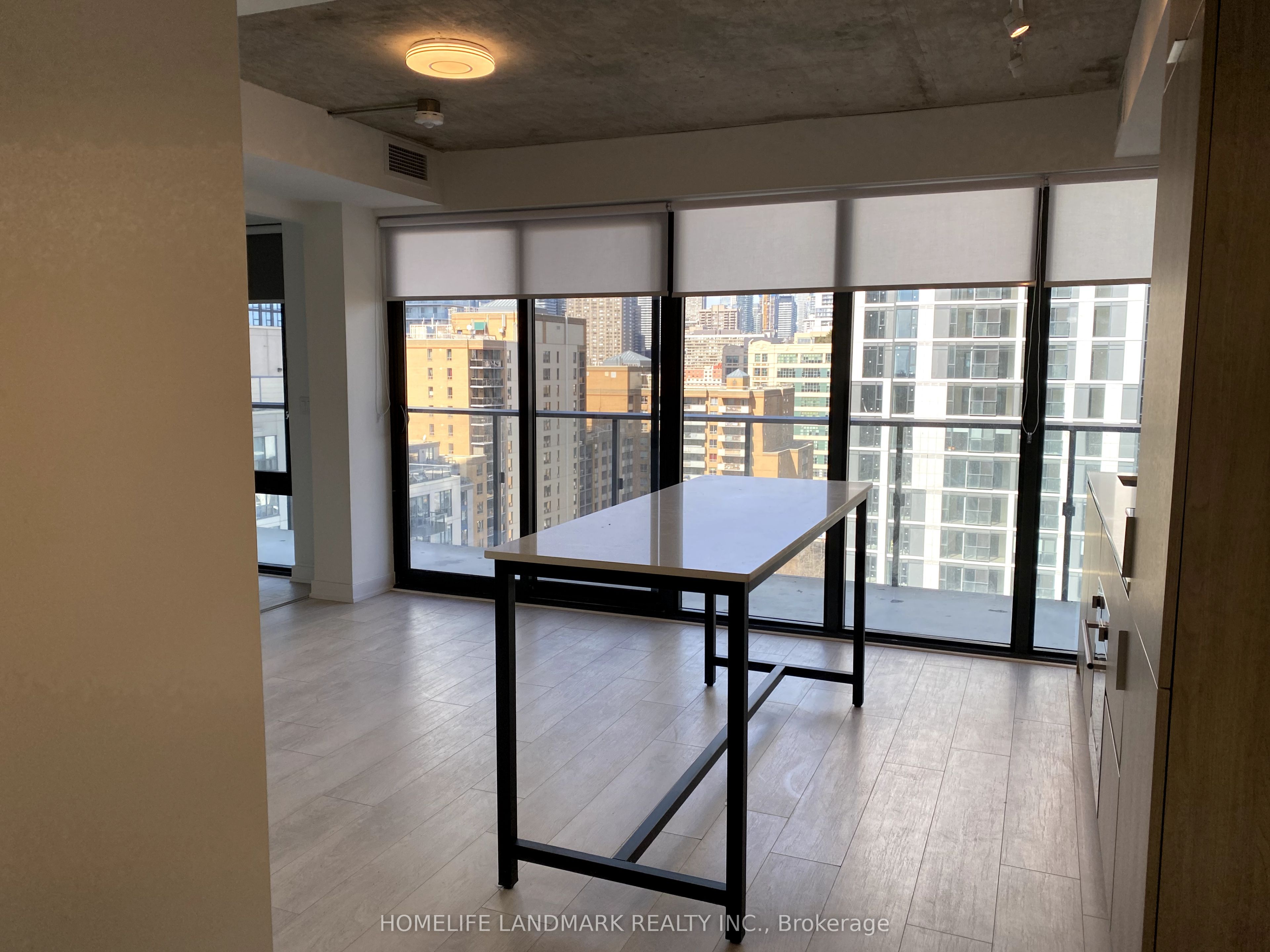 47 Mutual Street 1504, Toronto, ON M5B 0C6 photo 2