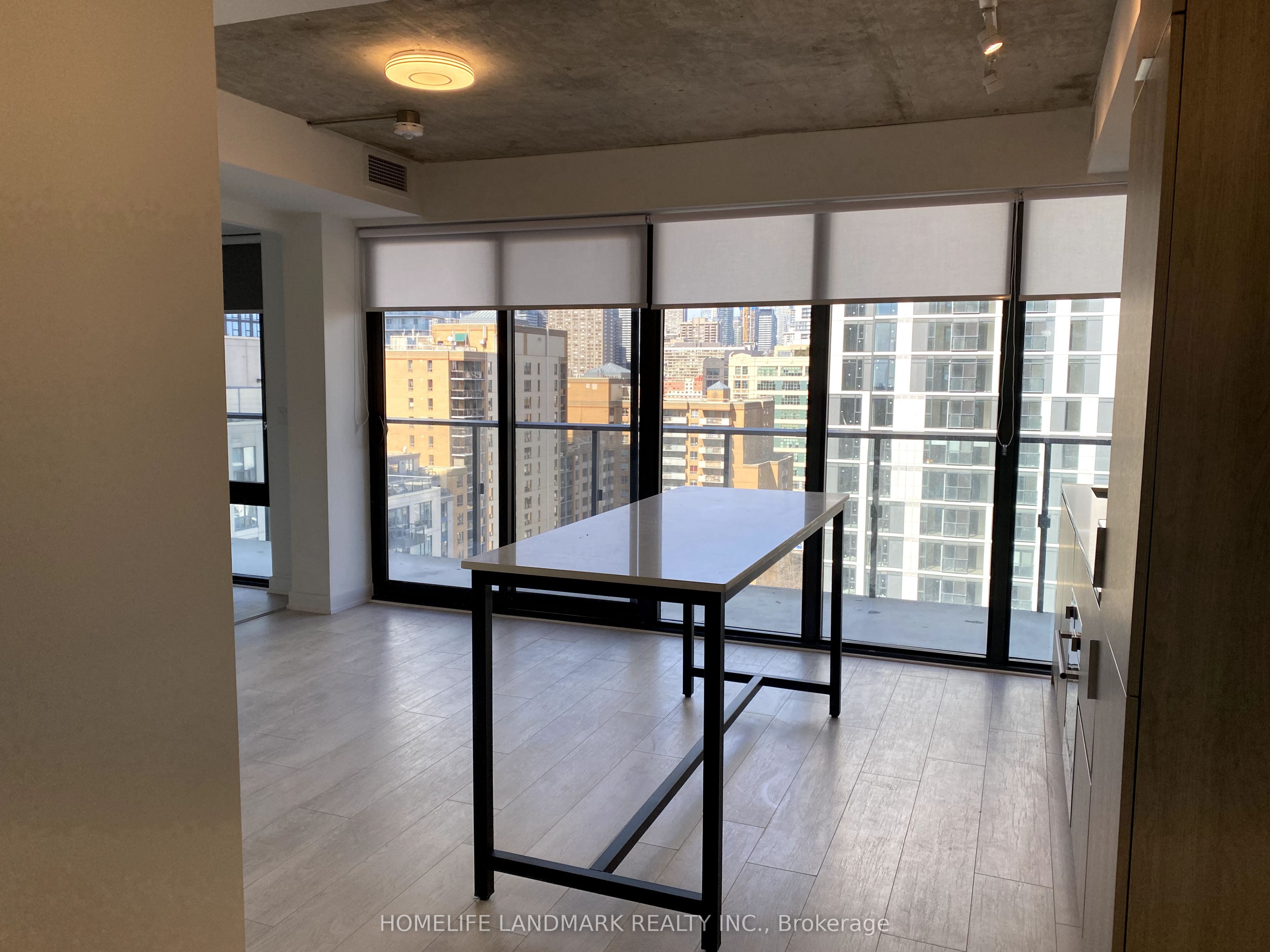 47 Mutual Street 1504, Toronto, ON M5B 0C6 photo 3