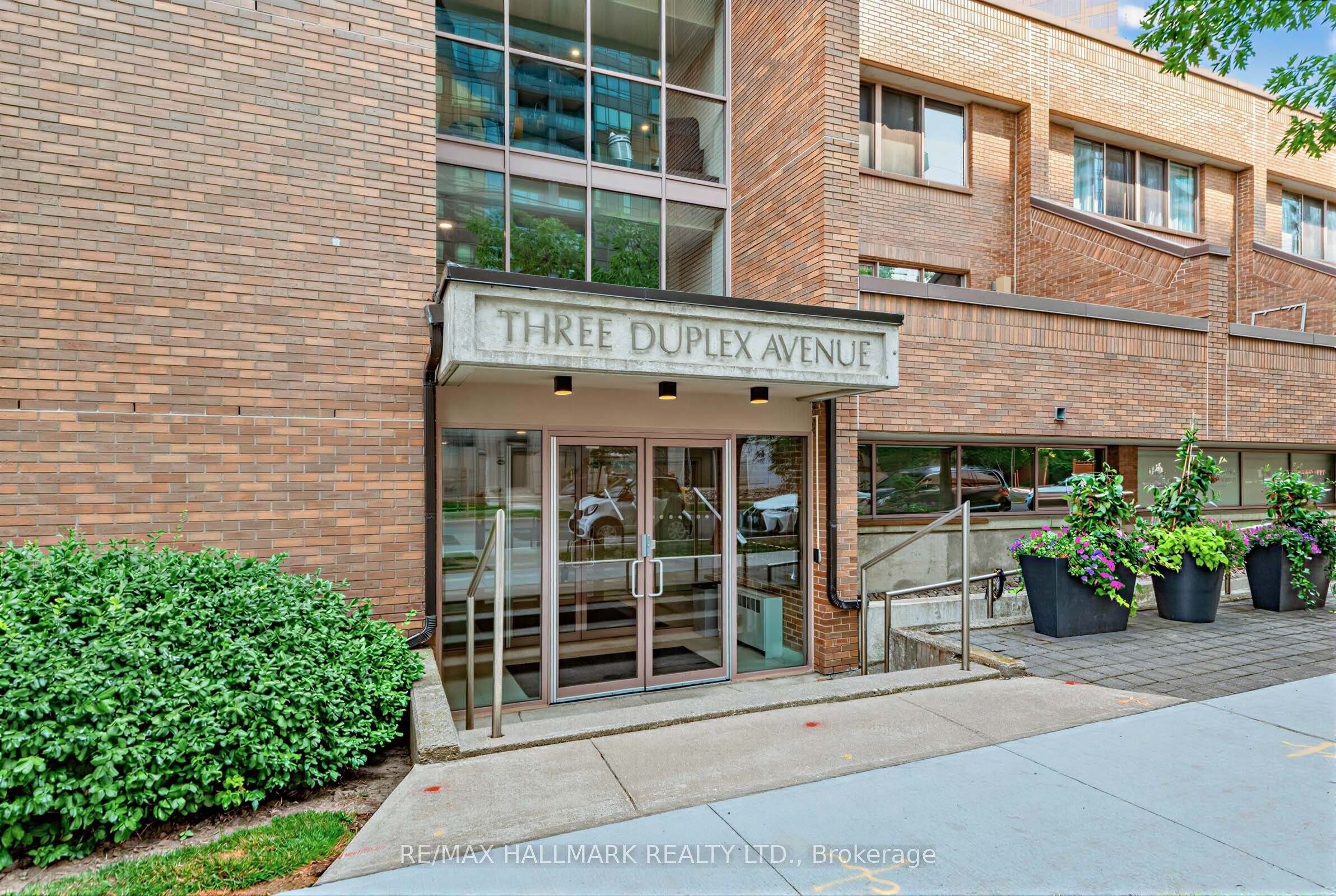 3 Duplex Avenue 102, Toronto, ON M2M 4G6 photo 2