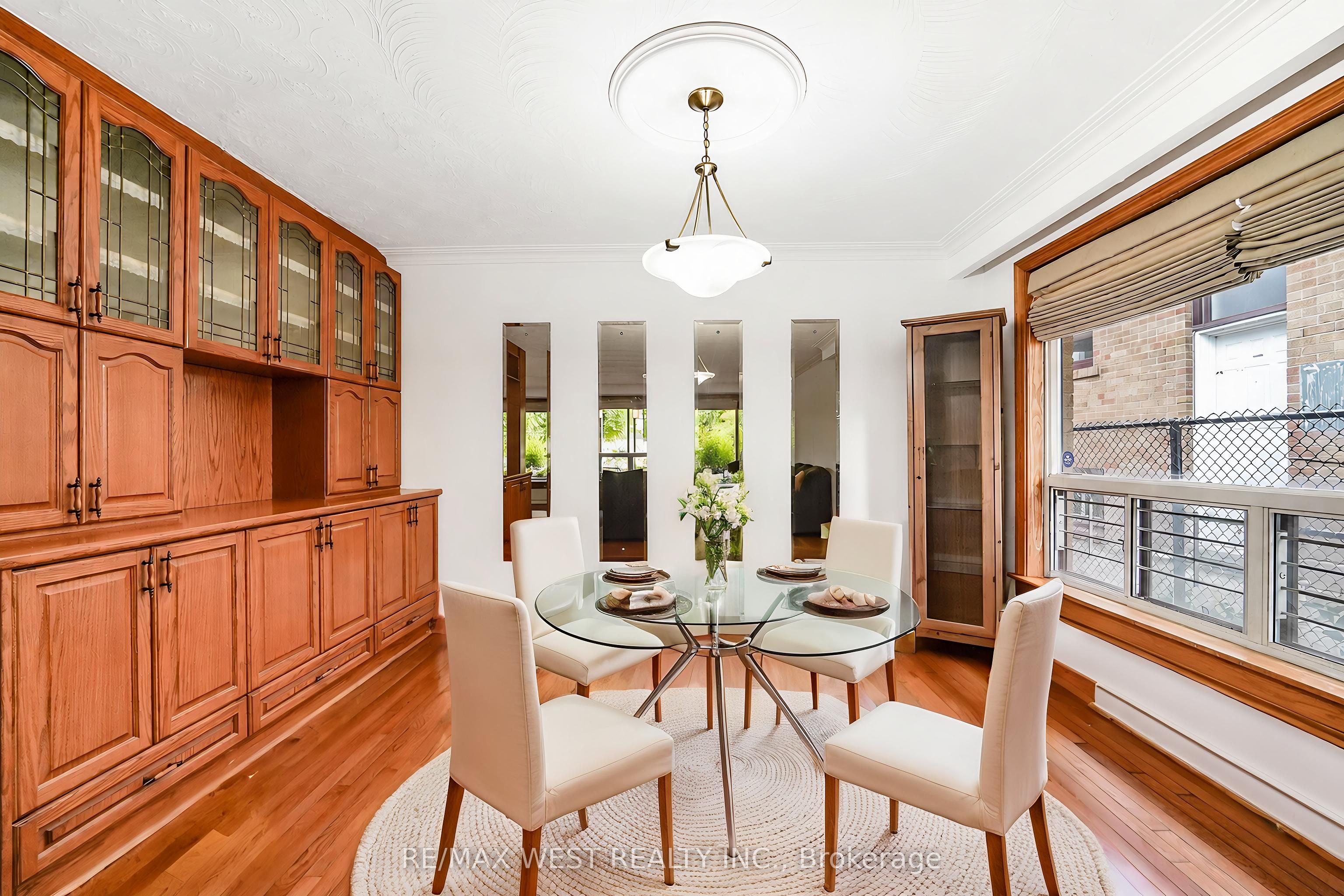 14 Model Avenue, Toronto, ON M3H 1W1 photo 5