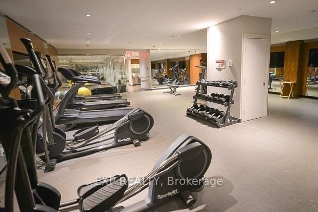 8 Mercer Street 417, Toronto, ON M5V 1H3 photo 3