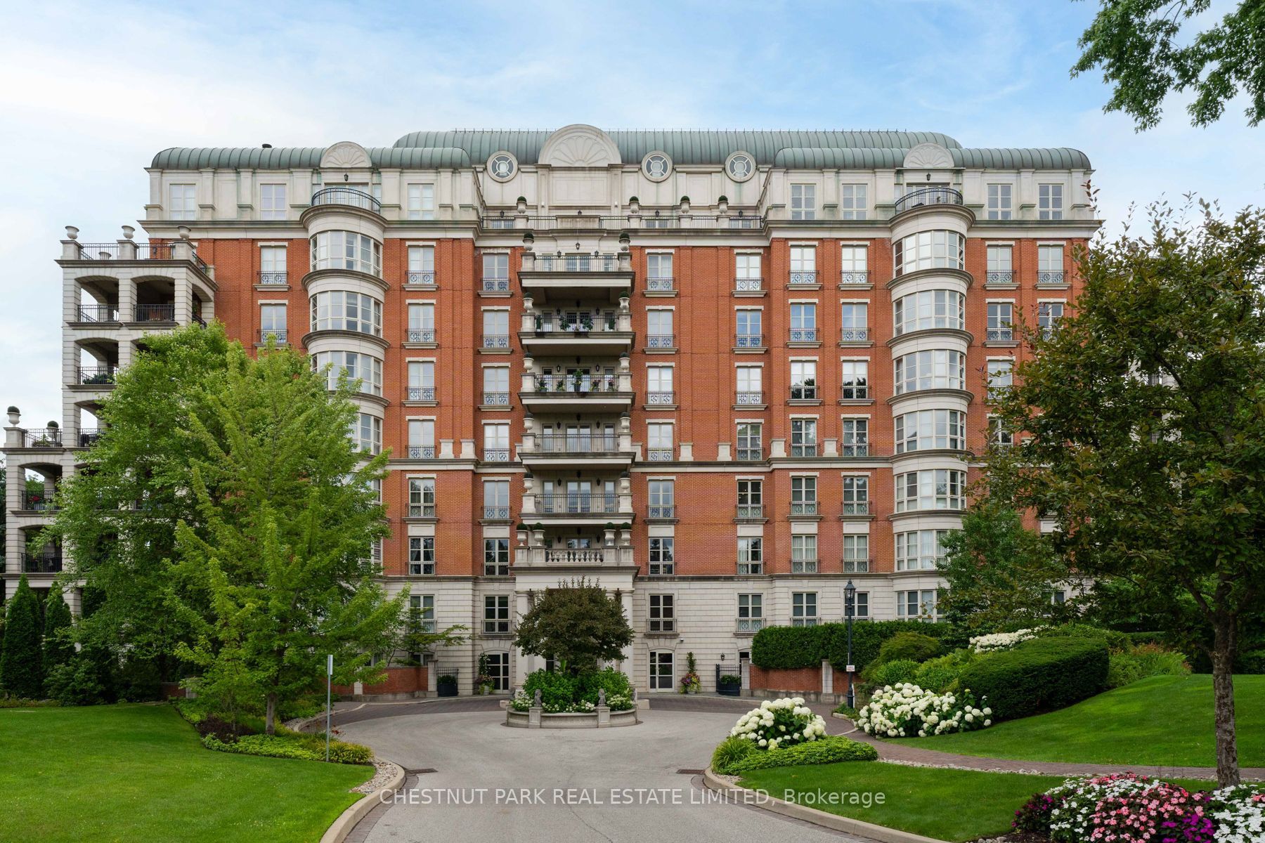 1 Chedington Place 9B, Toronto, ON M4N 3R4 photo 2