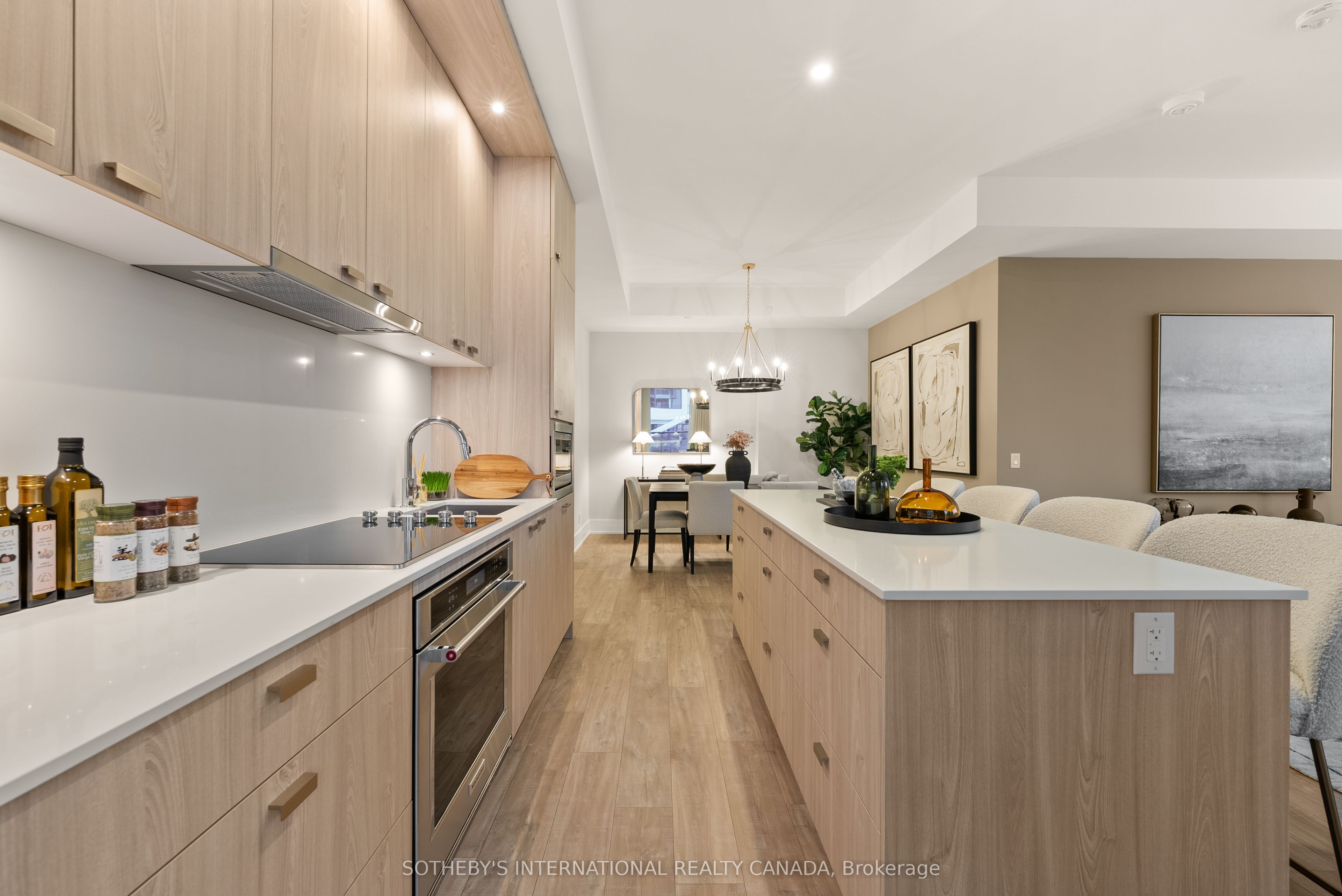 115 Denison Avenue 1013, Toronto, ON M5T 0E6 photo 2