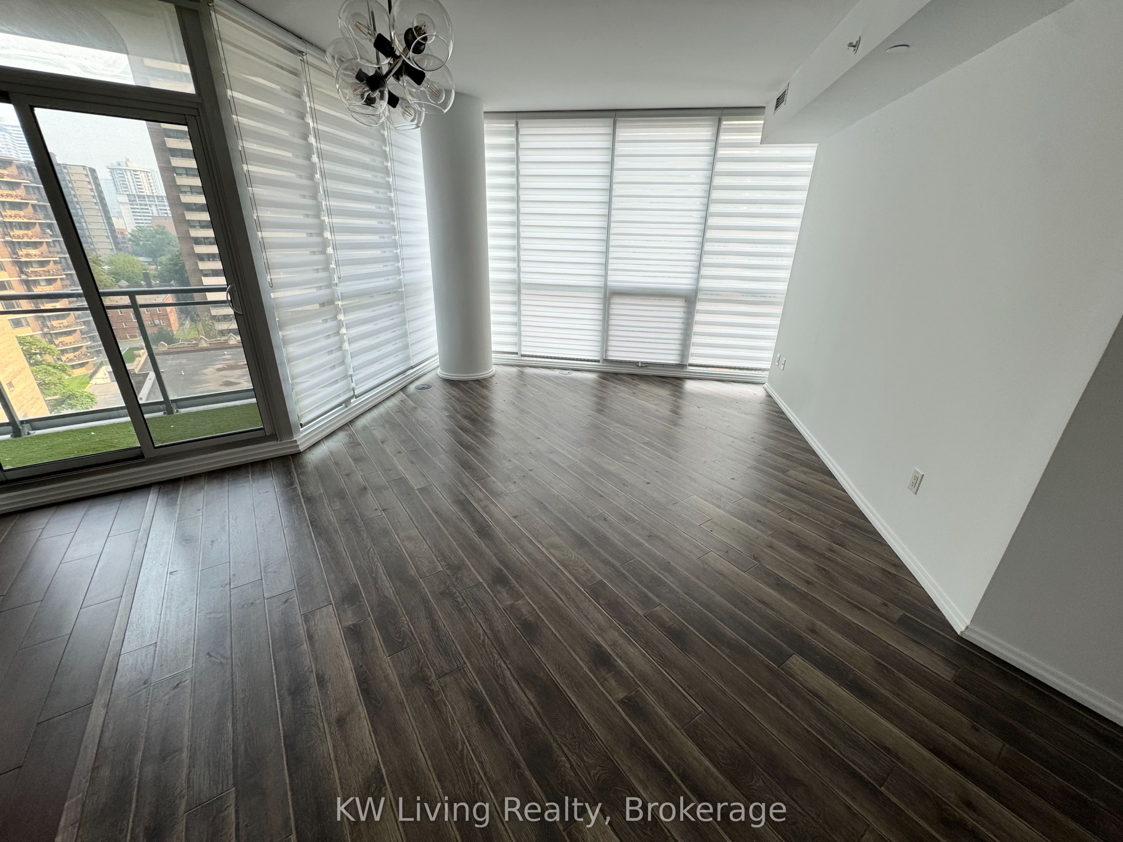 45 Charles Street E 801, Toronto, ON M4Y 0B8 photo 2