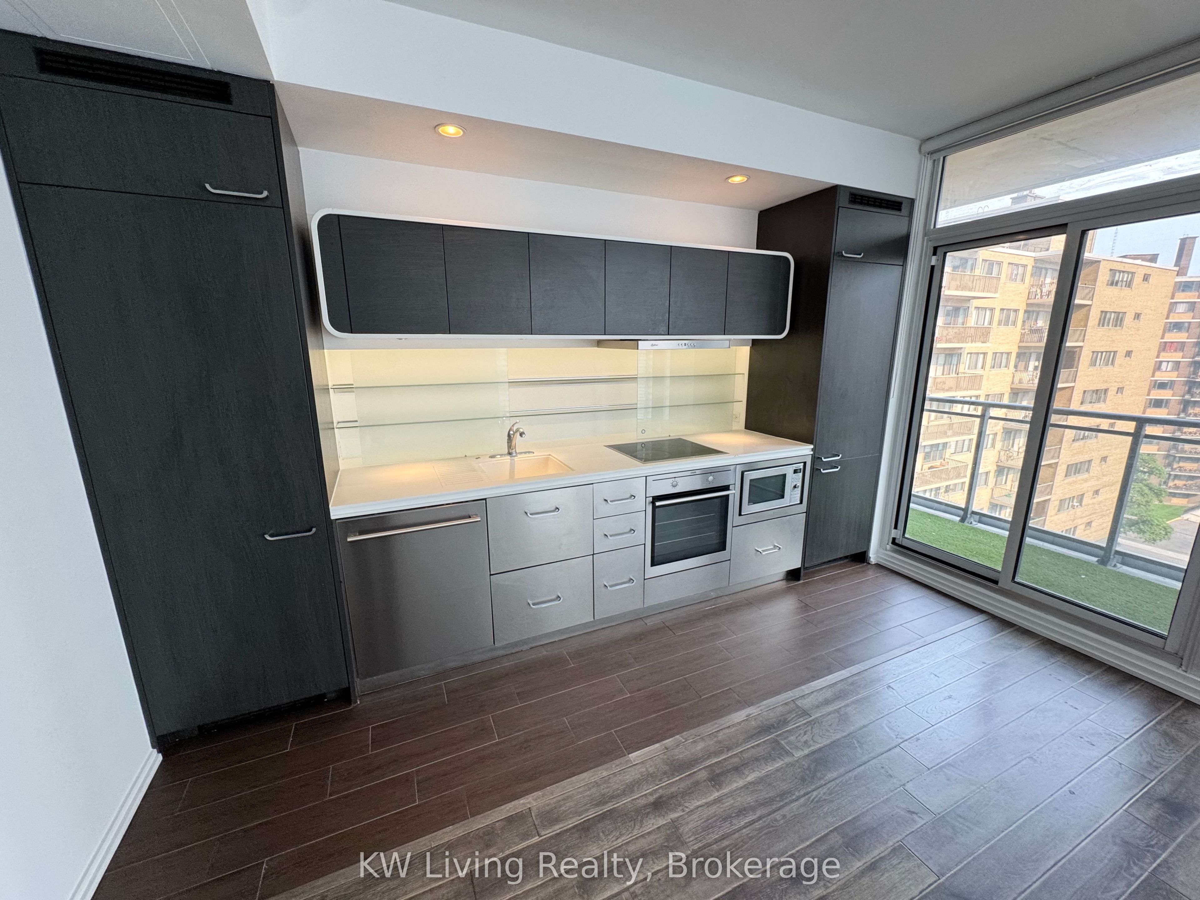 45 Charles Street E 801, Toronto, ON M4Y 0B8 photo 3