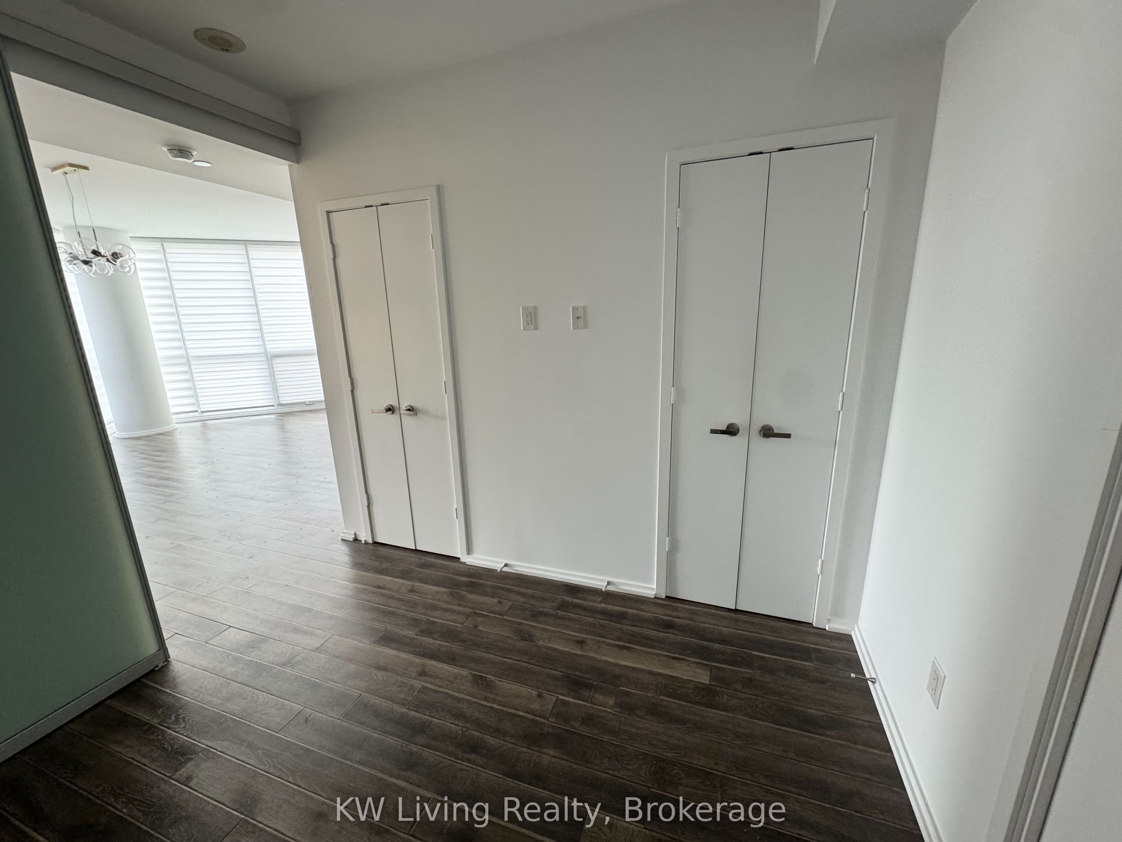 45 Charles Street E 801, Toronto, ON M4Y 0B8 photo 5