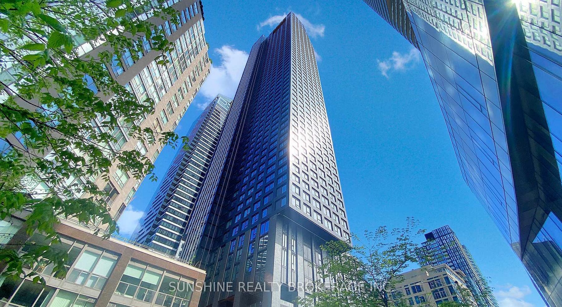 8 Wellesley Street W 1901, Toronto, ON M4Y 0J5