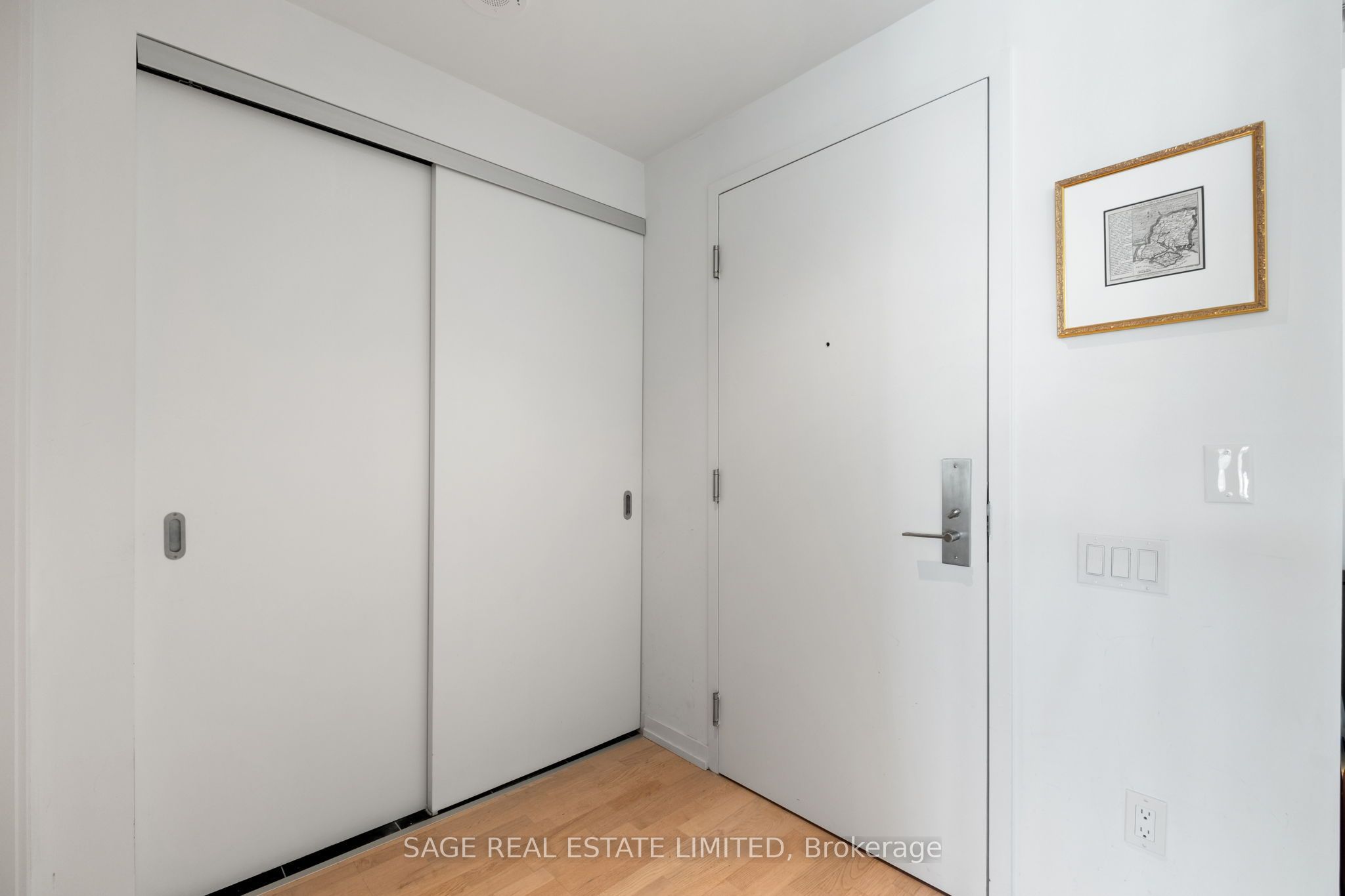 60 Colborne Street 706, Toronto, ON M5E 0B7 photo 2