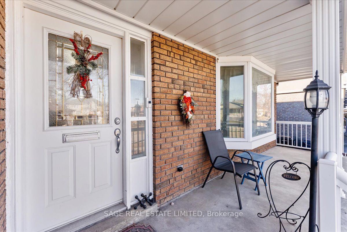 27 Kathrose Drive, Toronto, ON M2J 3P4 photo 3