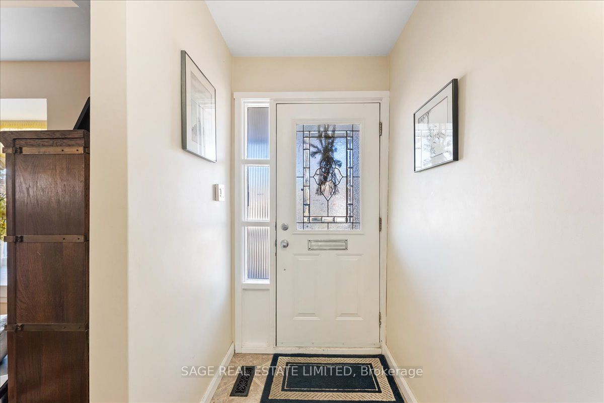 27 Kathrose Drive, Toronto, ON M2J 3P4 photo 4