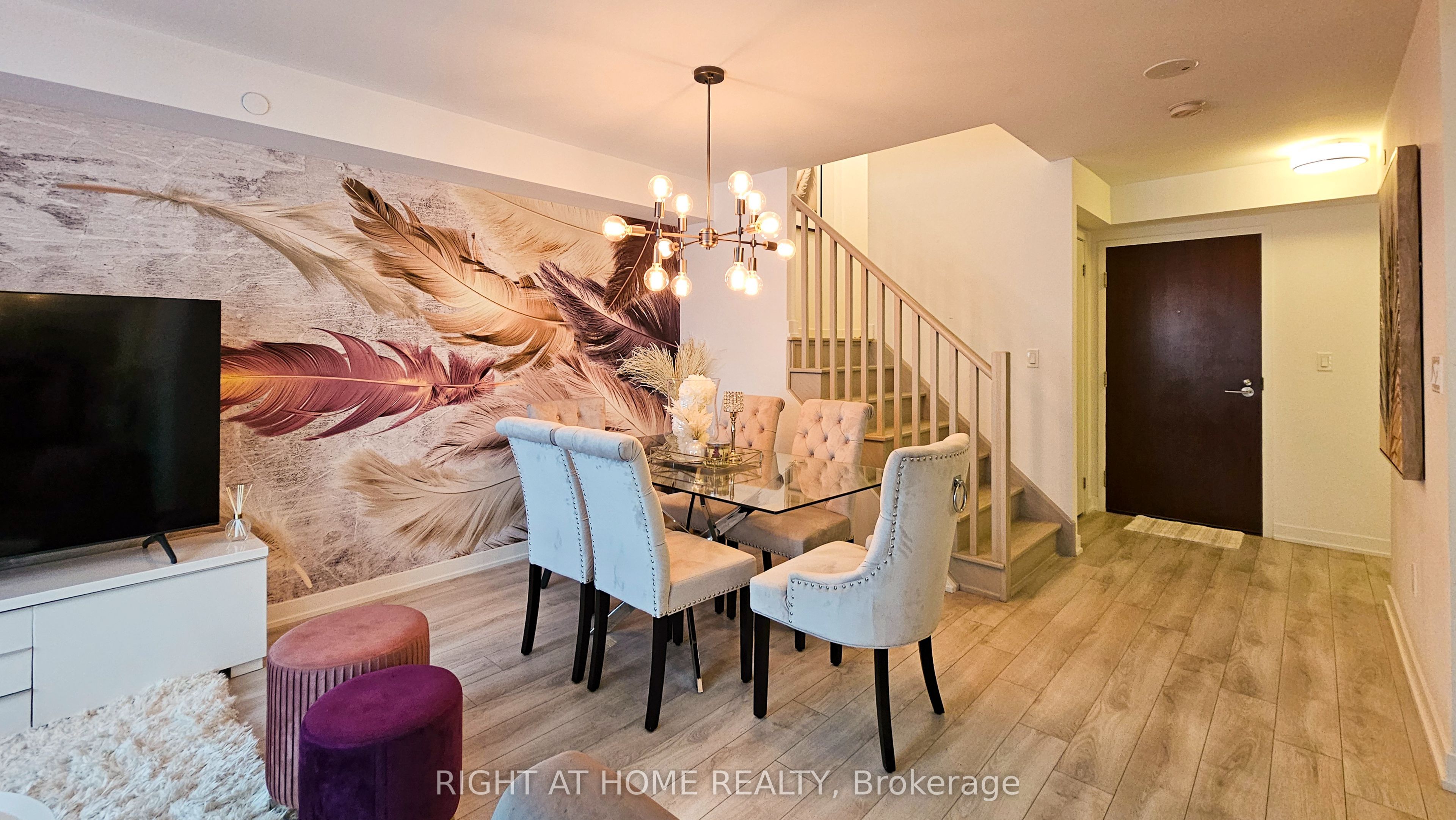 118 Varna Drive 101, Toronto, ON M6A 1N3 photo 5