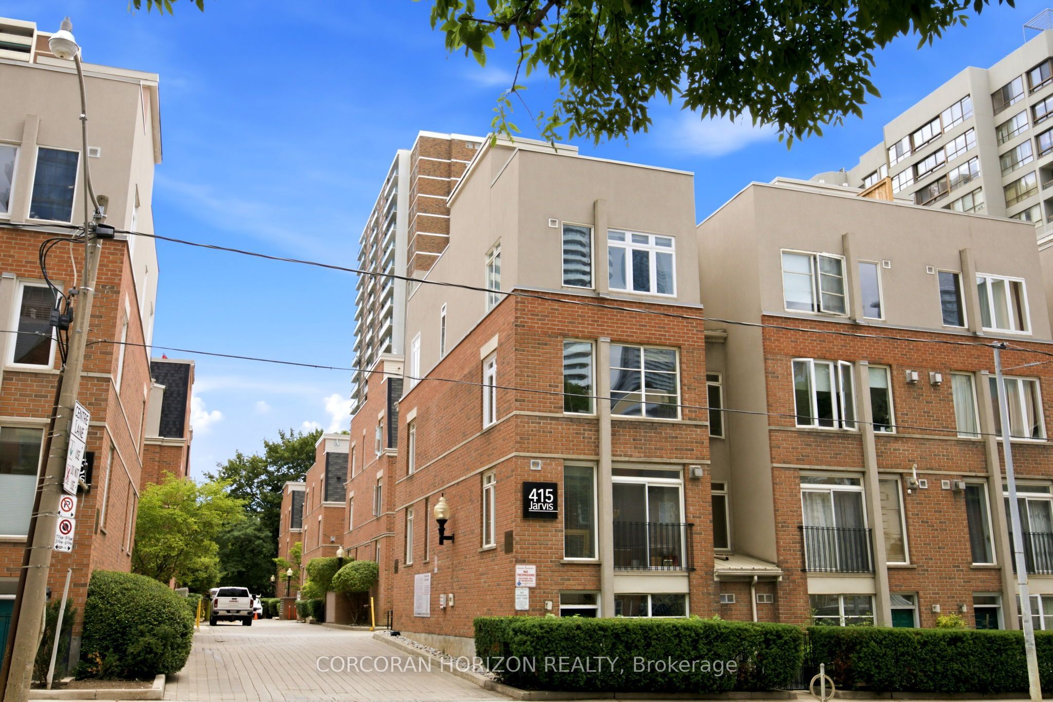 415 Jarvis Street 301, Toronto, ON M4Y 3C1