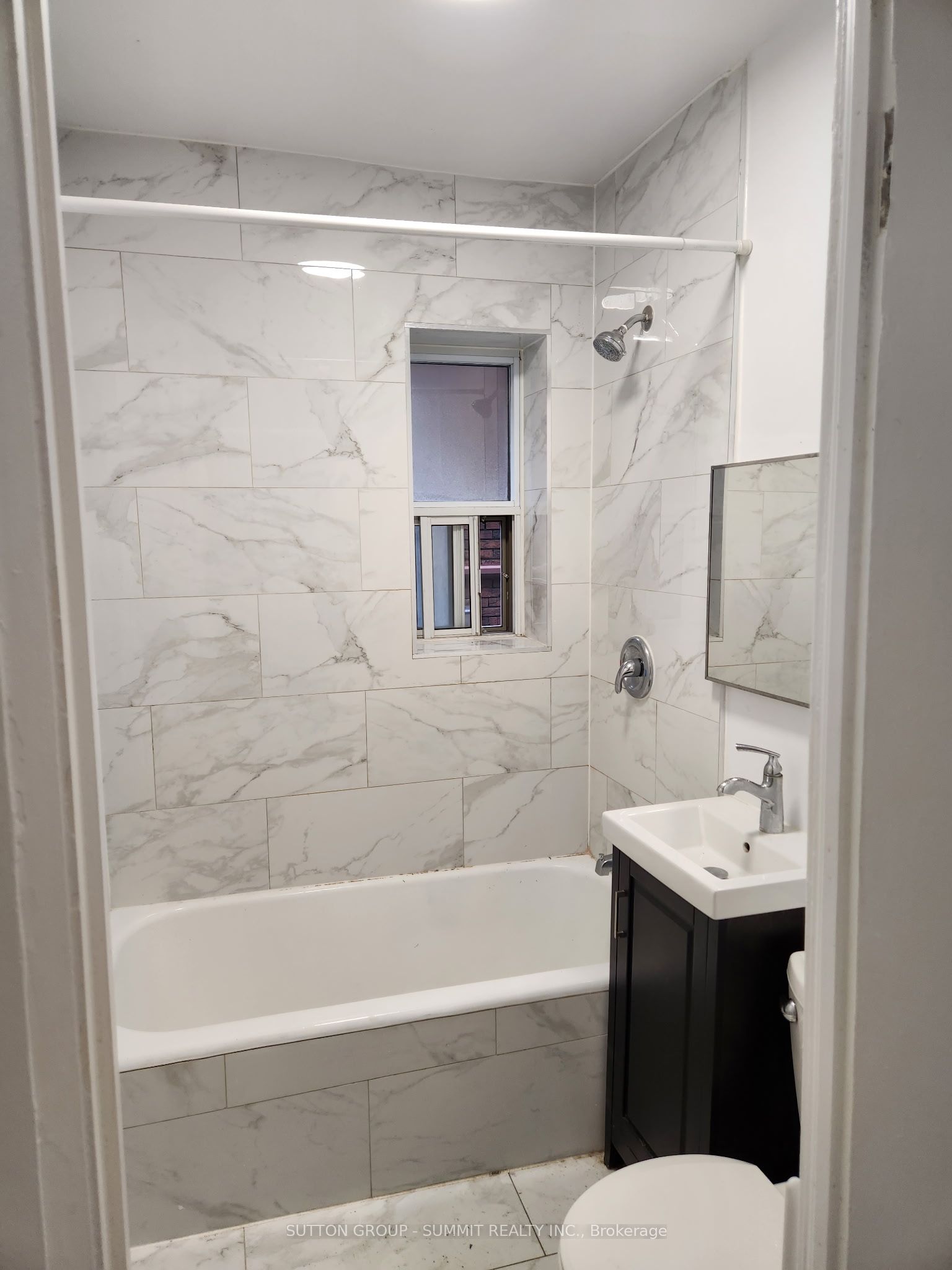 98 VAUGHAN Road 307, Toronto, ON M6C 2M1