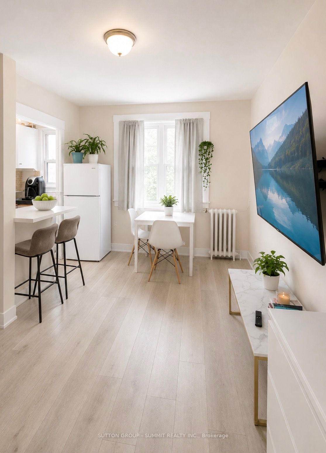 98 VAUGHAN Road 307, Toronto, ON M6C 2M1 photo 2
