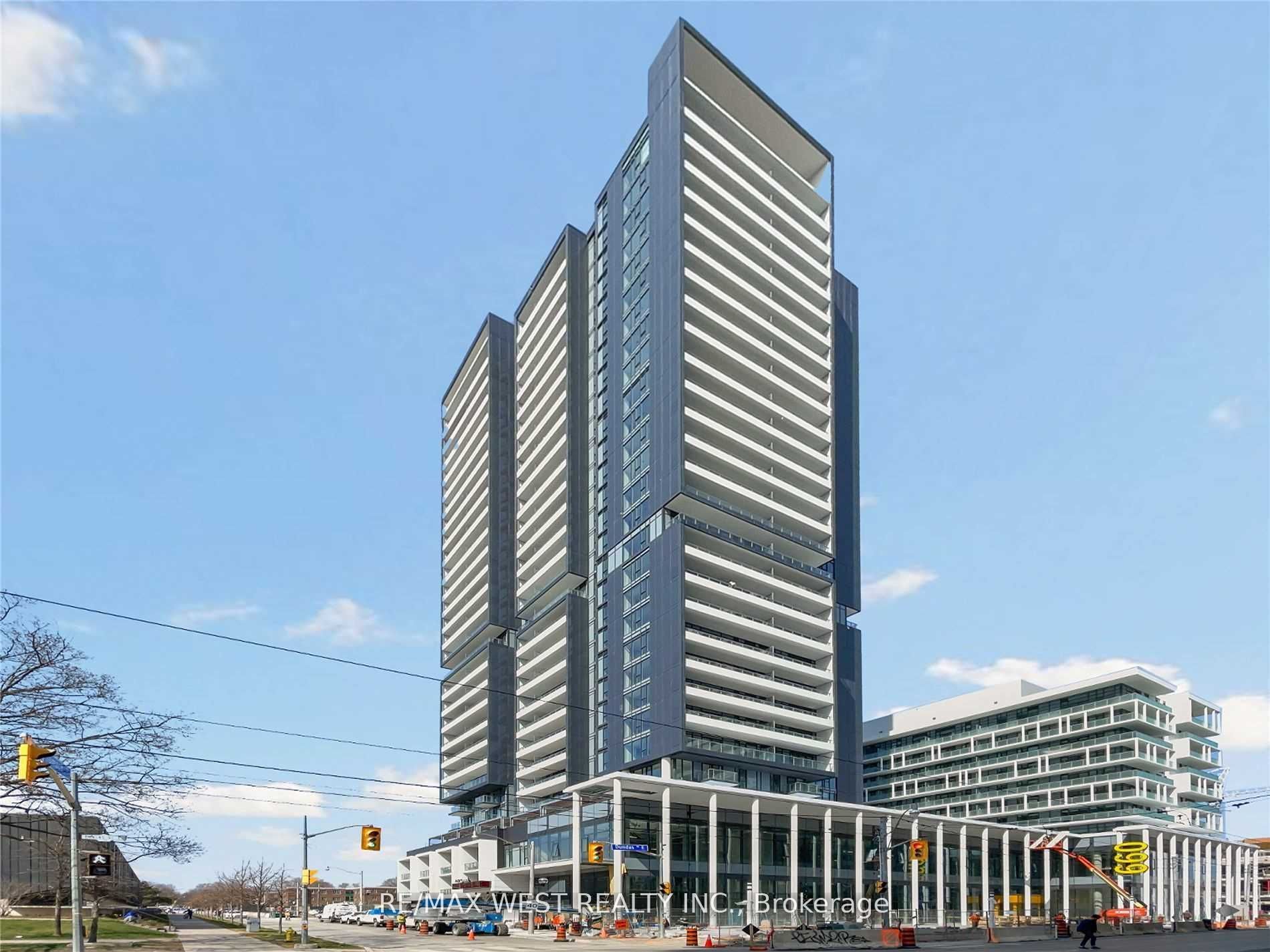 225 Sumach Street 2802, Toronto, ON M5A 3K3