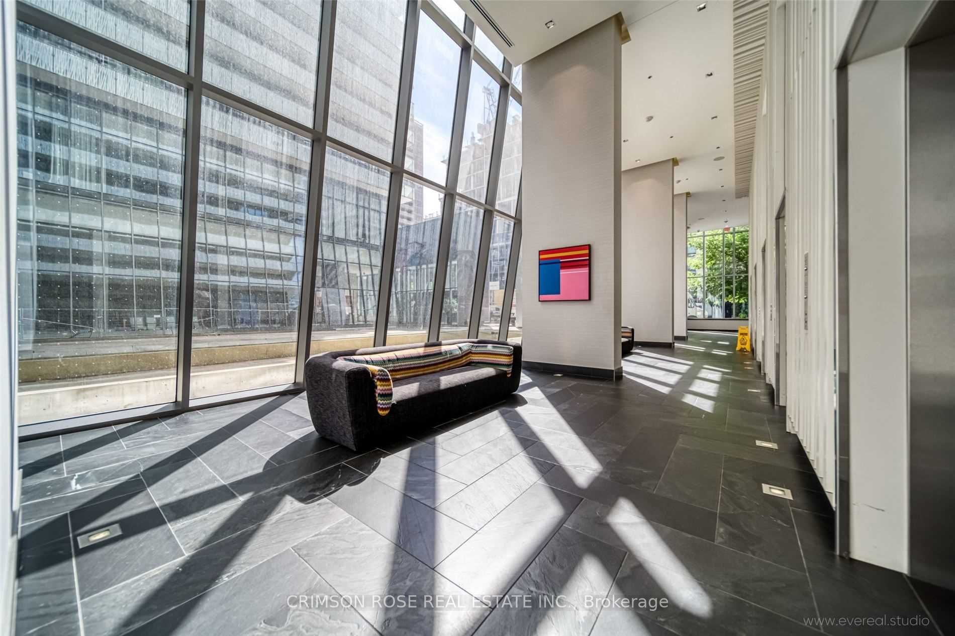42 Charles Street E 5006, Toronto, ON M4Y 1N3 photo 3