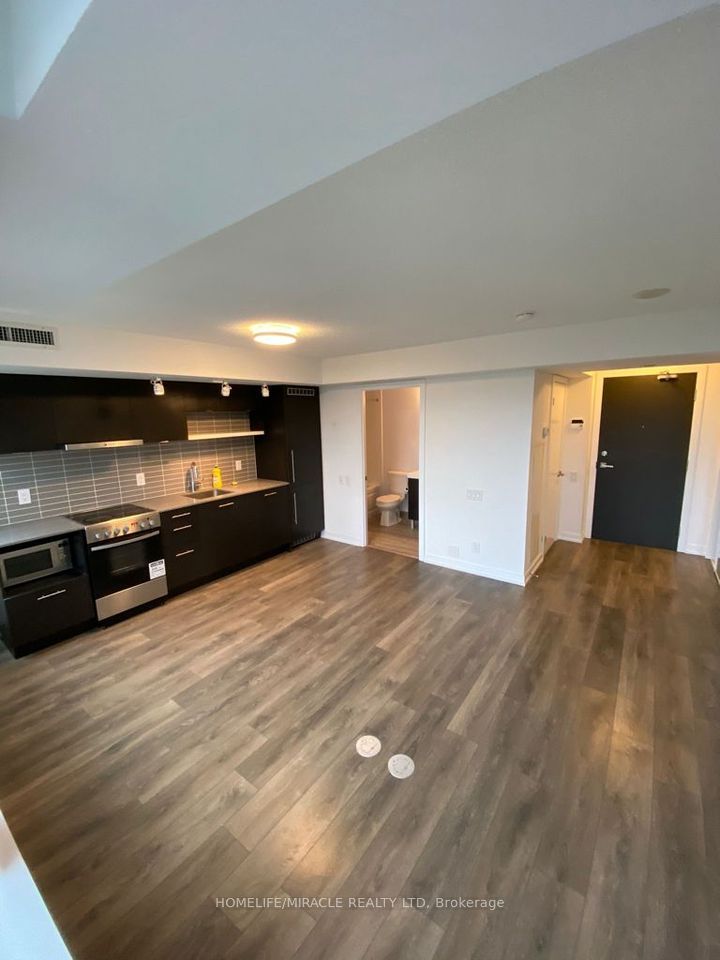 365 Church Street 1407, Toronto, ON M5B 0B5 photo 3