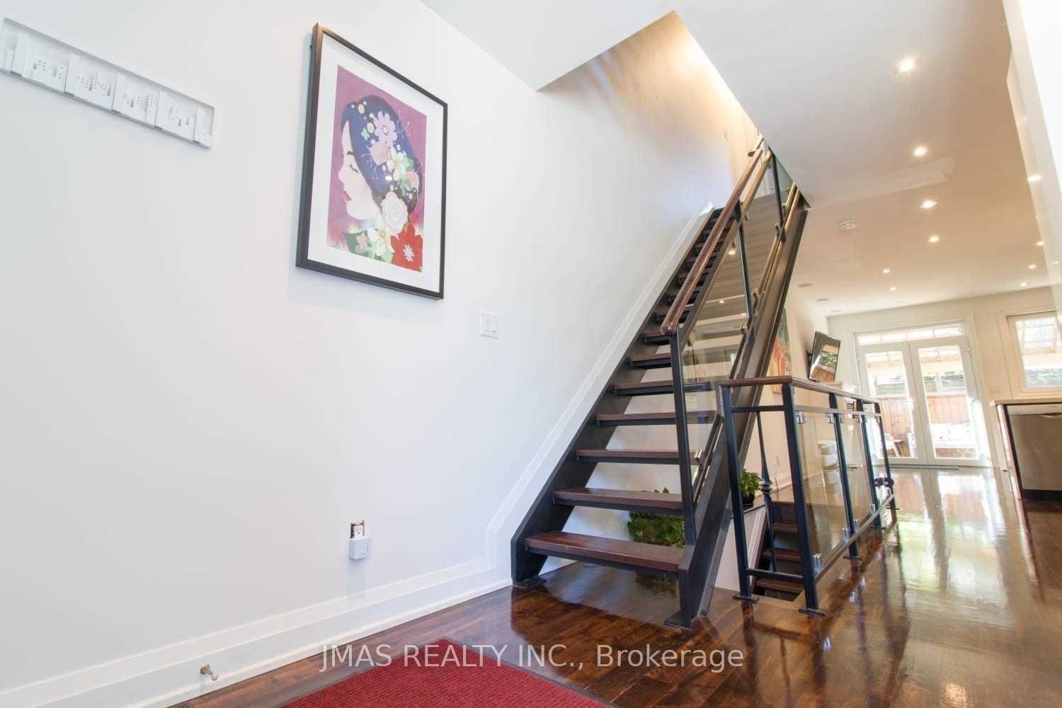 268 Manning Avenue, Toronto, ON M6J 2K7 photo 5