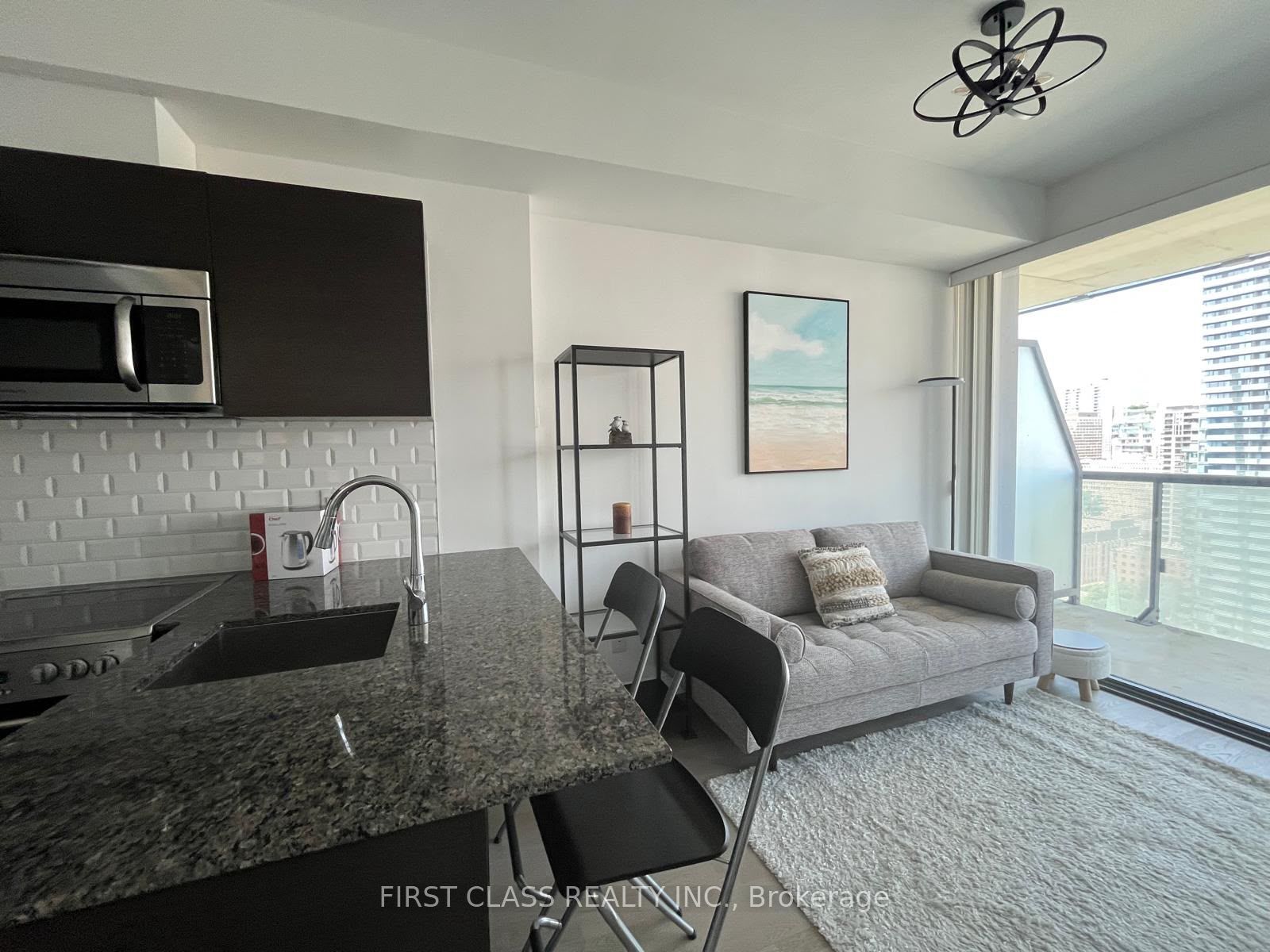 57 St Joseph Street 2208, Toronto, ON M5S 0C5 photo 2