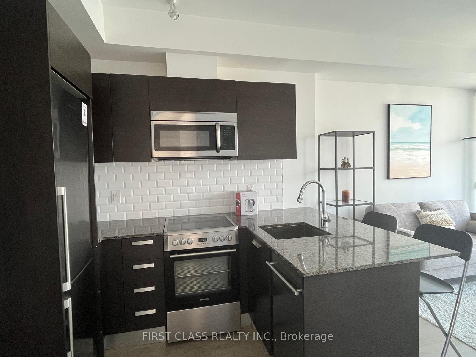57 St Joseph Street 2208, Toronto, ON M5S 0C5 photo 3