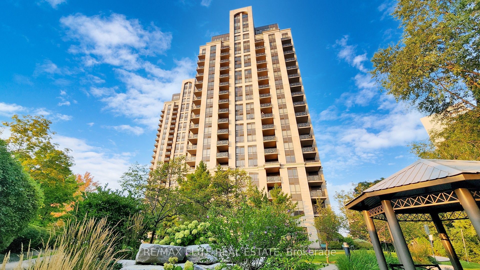 133 Wynford Drive 1608, Toronto, ON M3C 0J5 photo 3