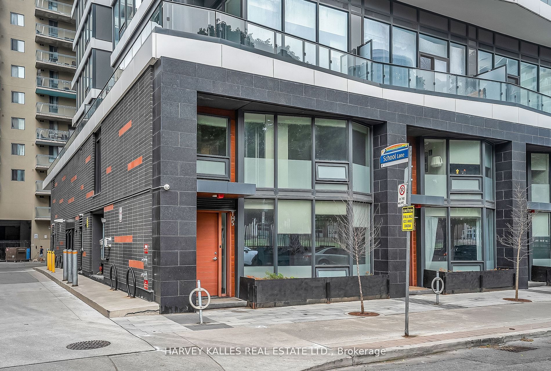 85 Wood Street TH5, Toronto, ON M4Y 0E8