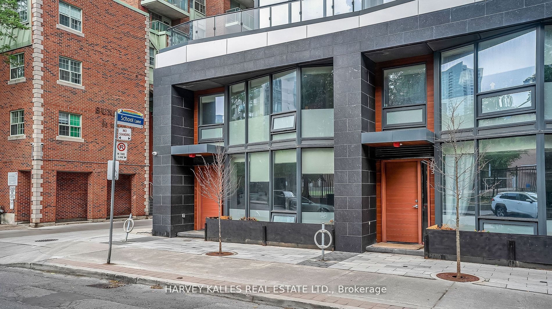 85 Wood Street TH5, Toronto, ON M4Y 0E8 photo 3