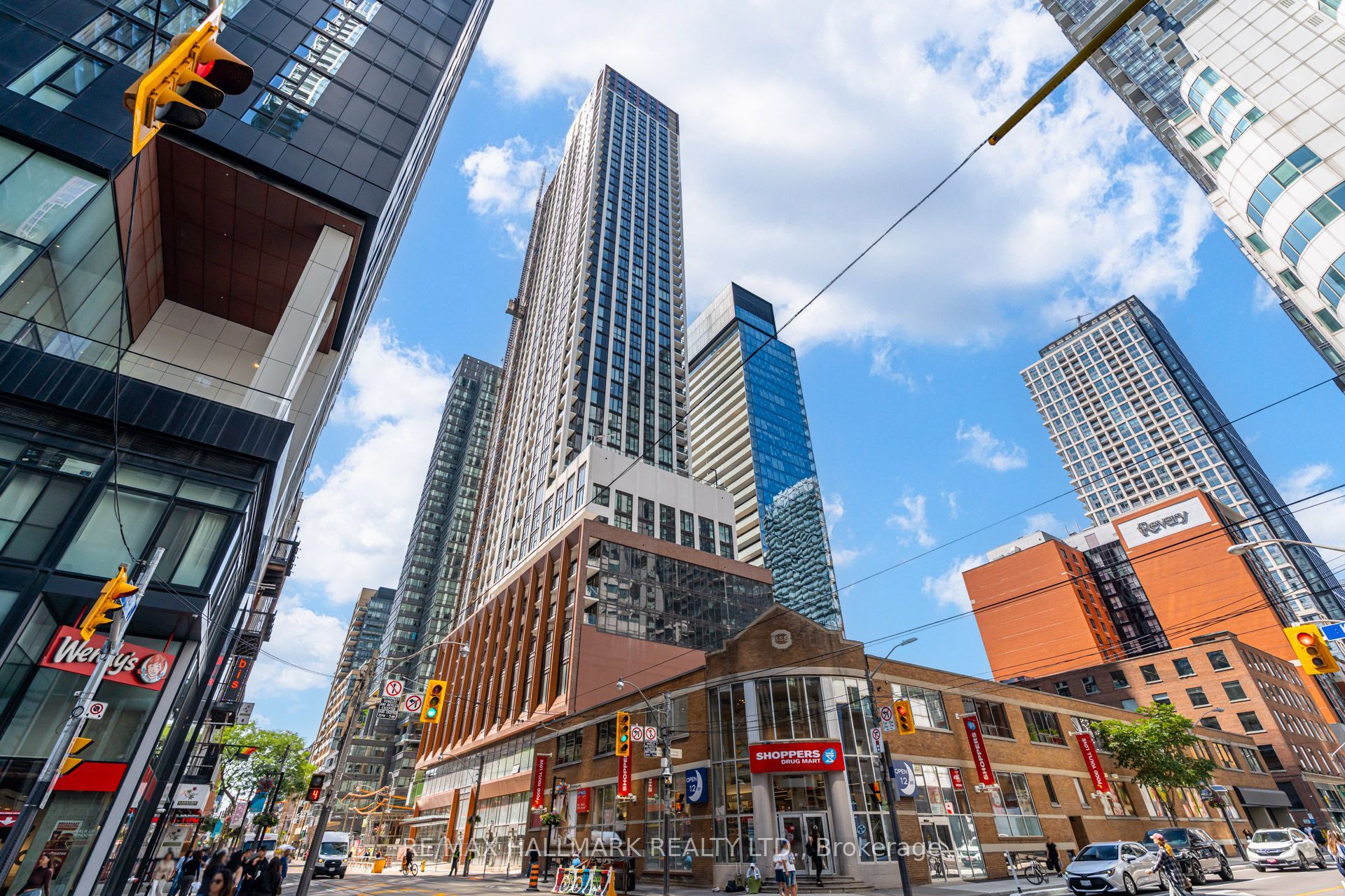 400 King Street W 1701, Toronto, ON M5V 0X8 photo 4