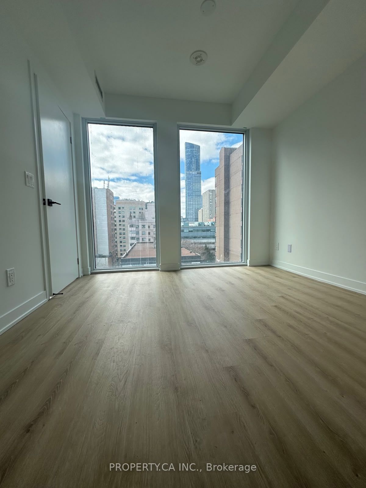 319 Jarvis Street 702, Toronto, ON M5B 0C8 photo 4