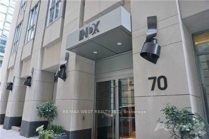 70 Temperance Street 1615, Toronto, ON M5H 0B1