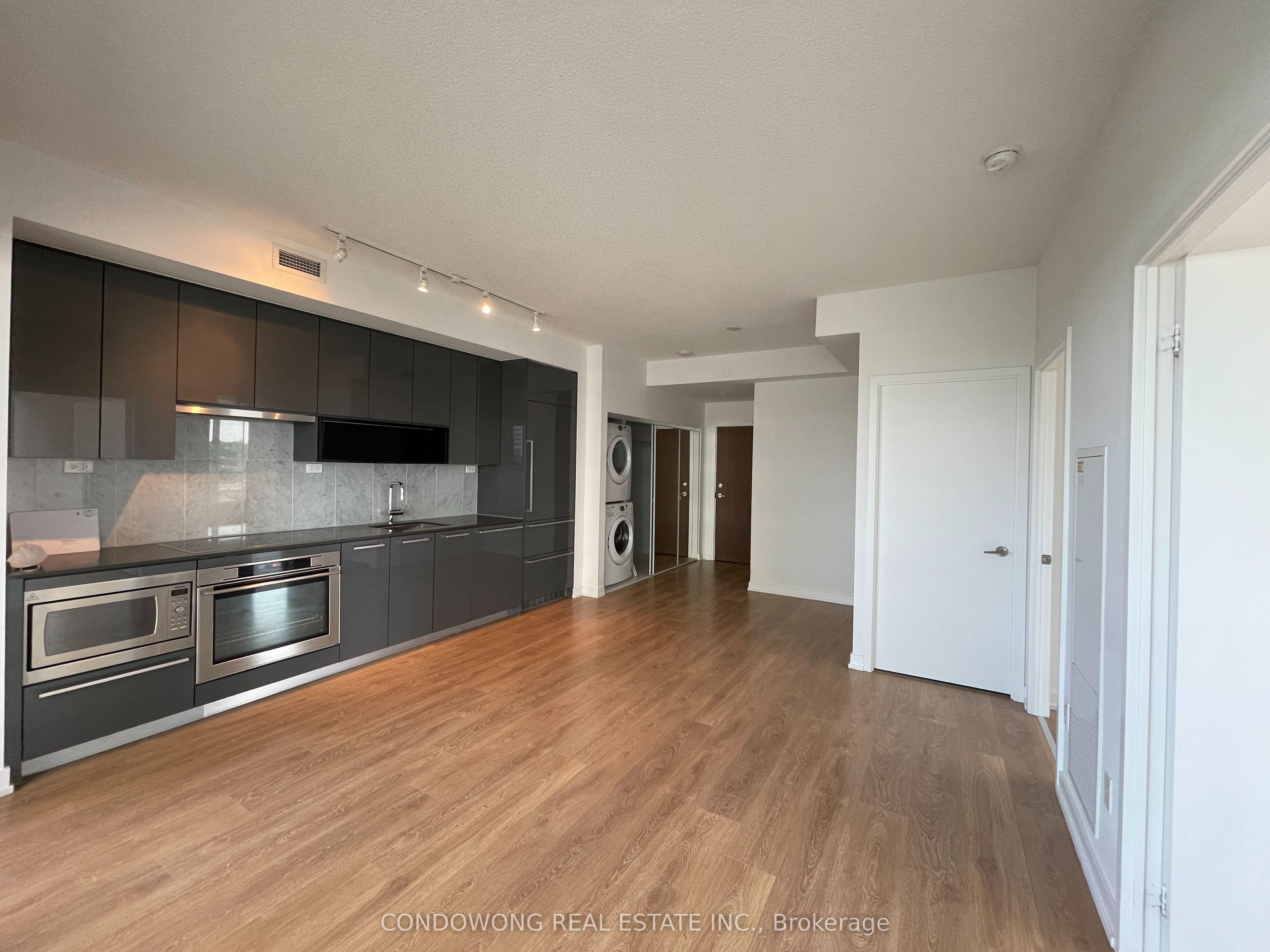 115 Mcmahon Drive 705, Toronto, ON M2K 0E3 photo 3