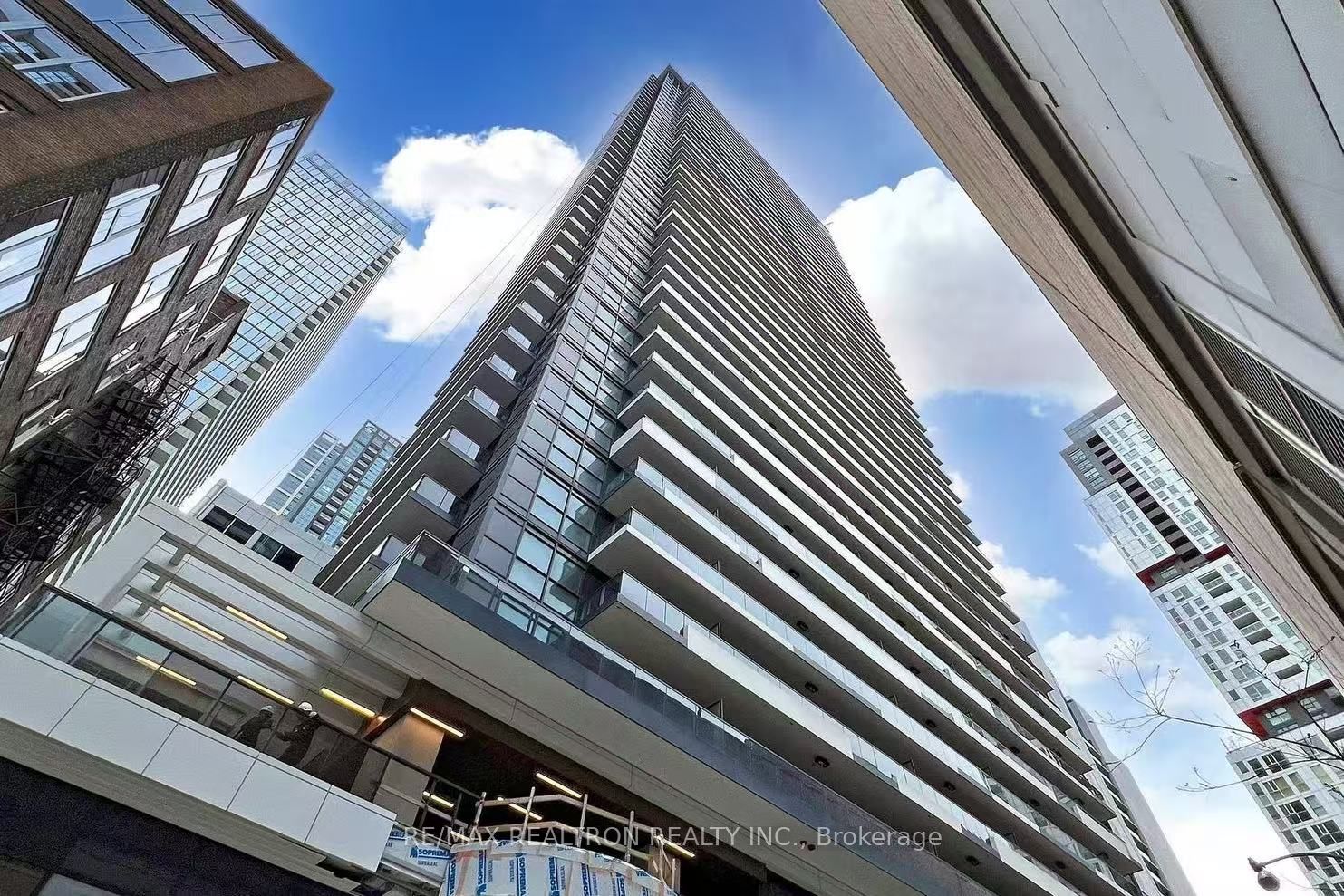 38 Widmer Street 707, Toronto, ON M5V 0P7 photo 2