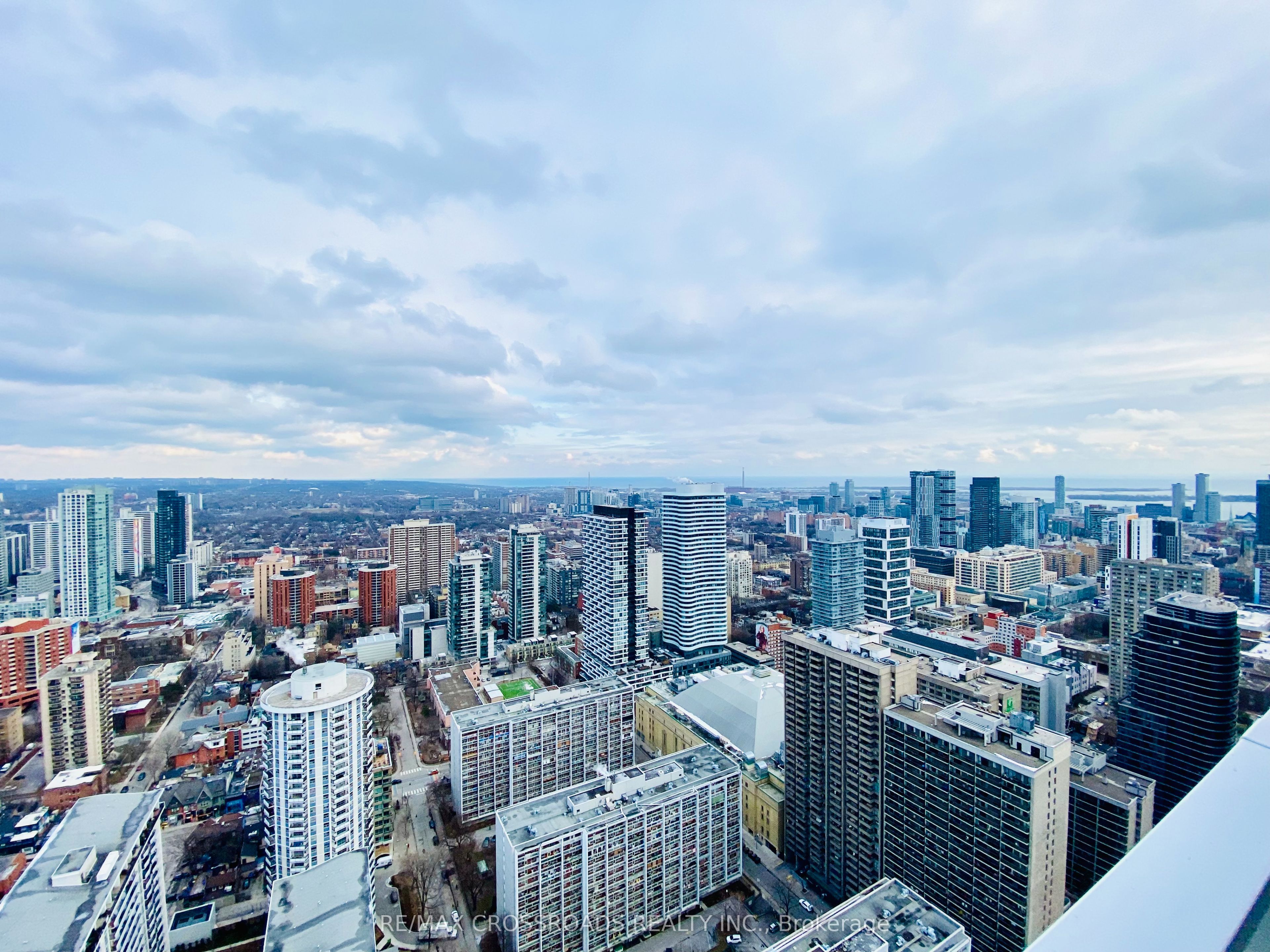 501 Yonge Street 4608, Toronto, ON M4Y 0G8 photo 2