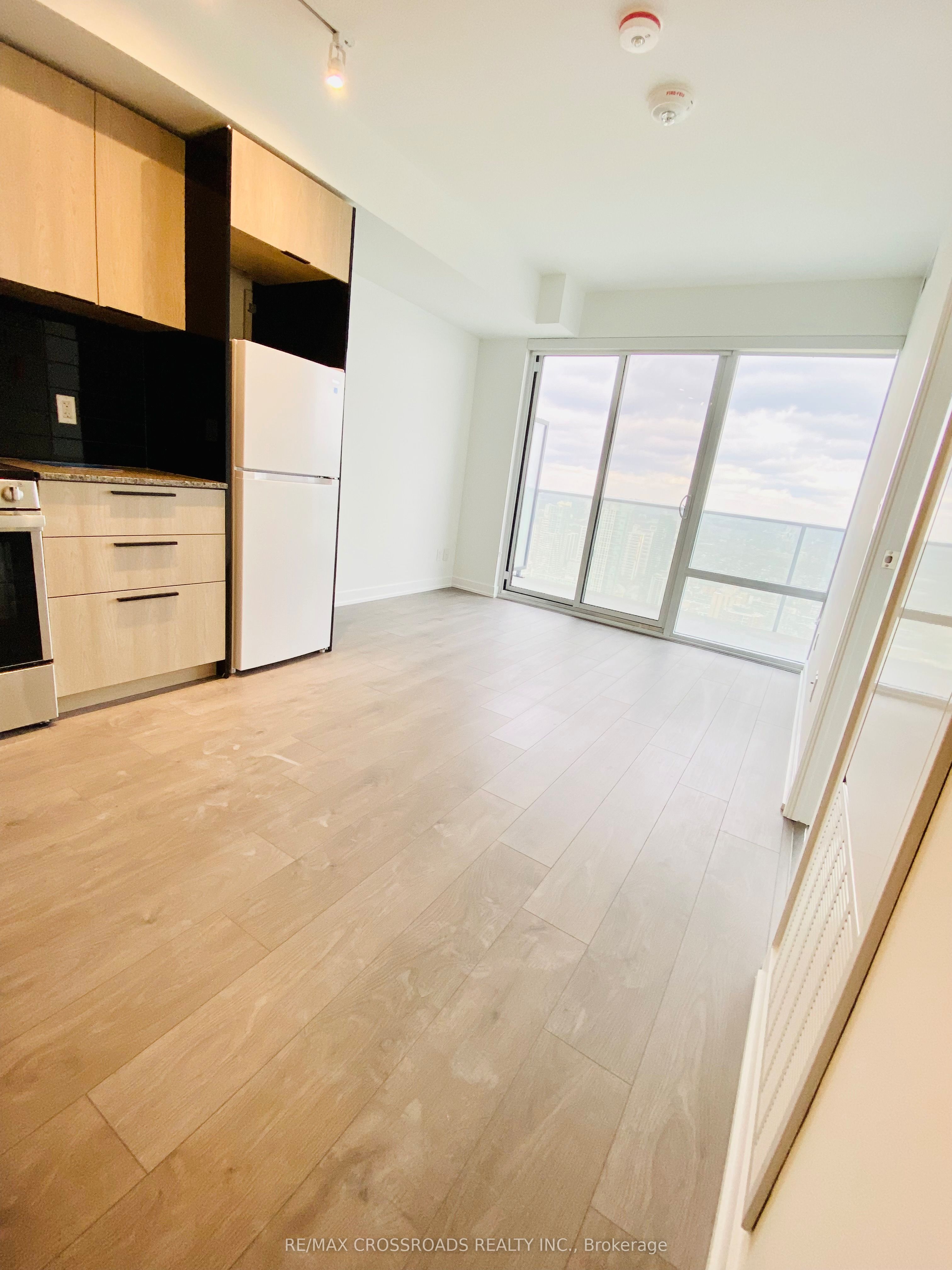 501 Yonge Street 4608, Toronto, ON M4Y 0G8 photo 5