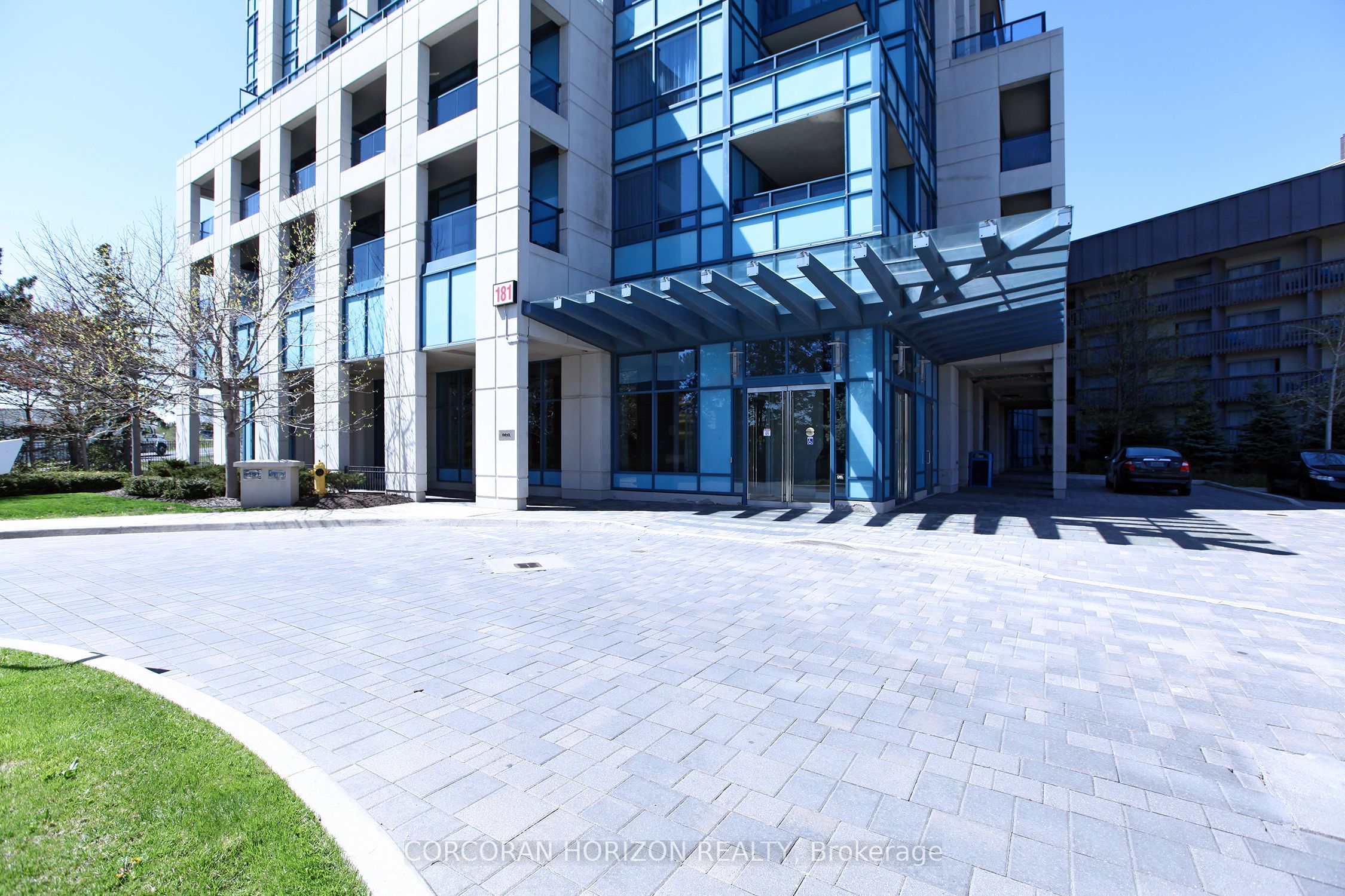 181 Wynford Drive 2509, Toronto, ON M3C 0C6 photo 3
