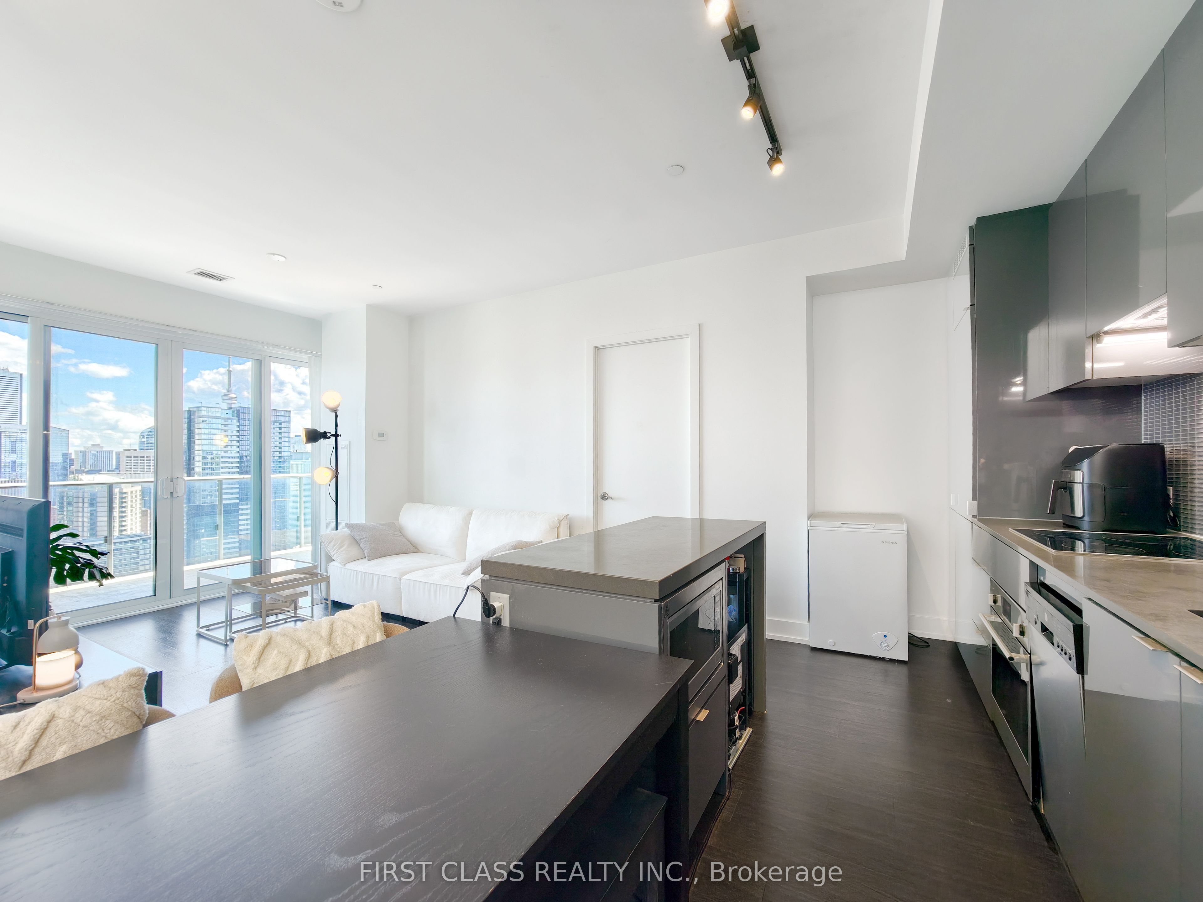 7 Grenville Street 3611, Toronto, ON M4Y 0E9 photo 5