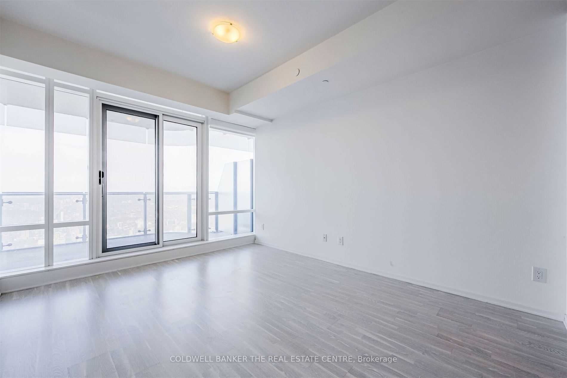 1 E Bloor Street E 6607, Toronto, ON M4W 0A8 photo 5