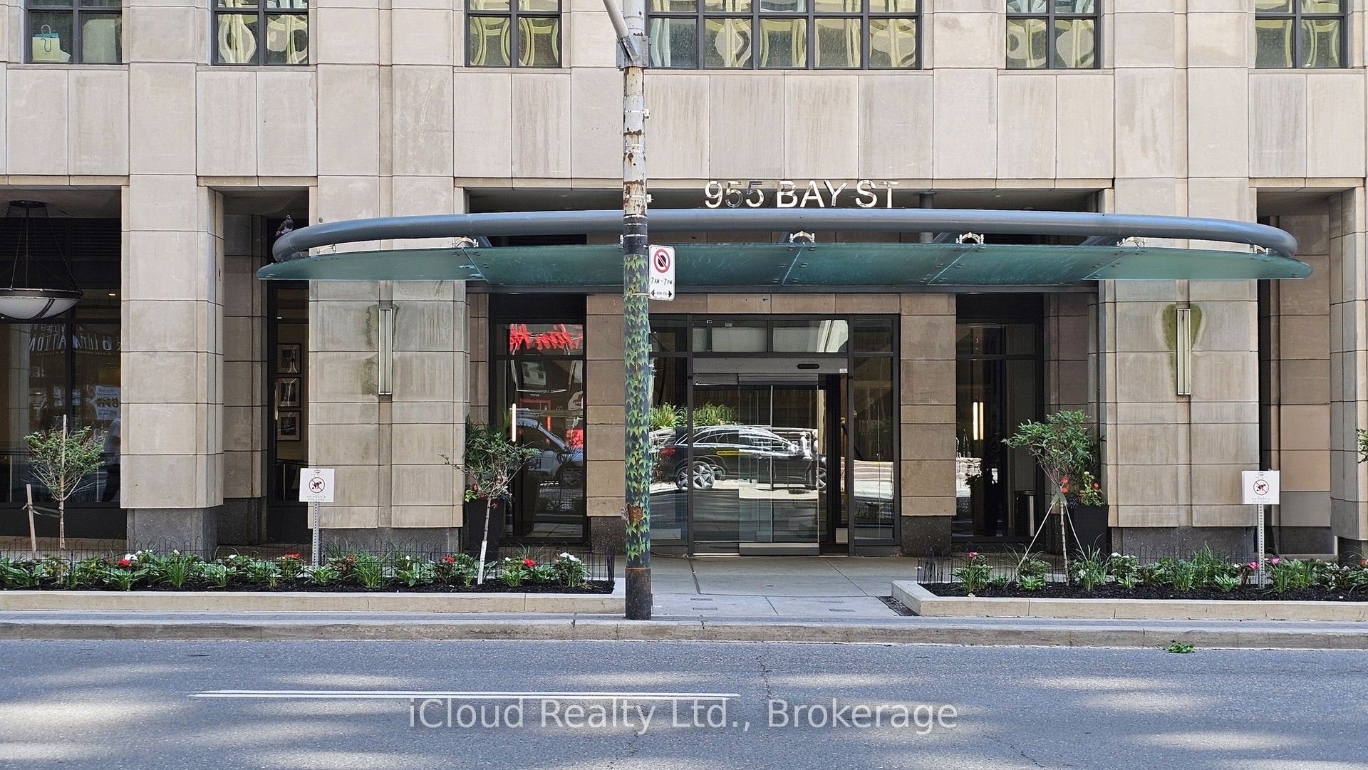 955 Bay Street 2818, Toronto, ON M5S 2A2 photo 4