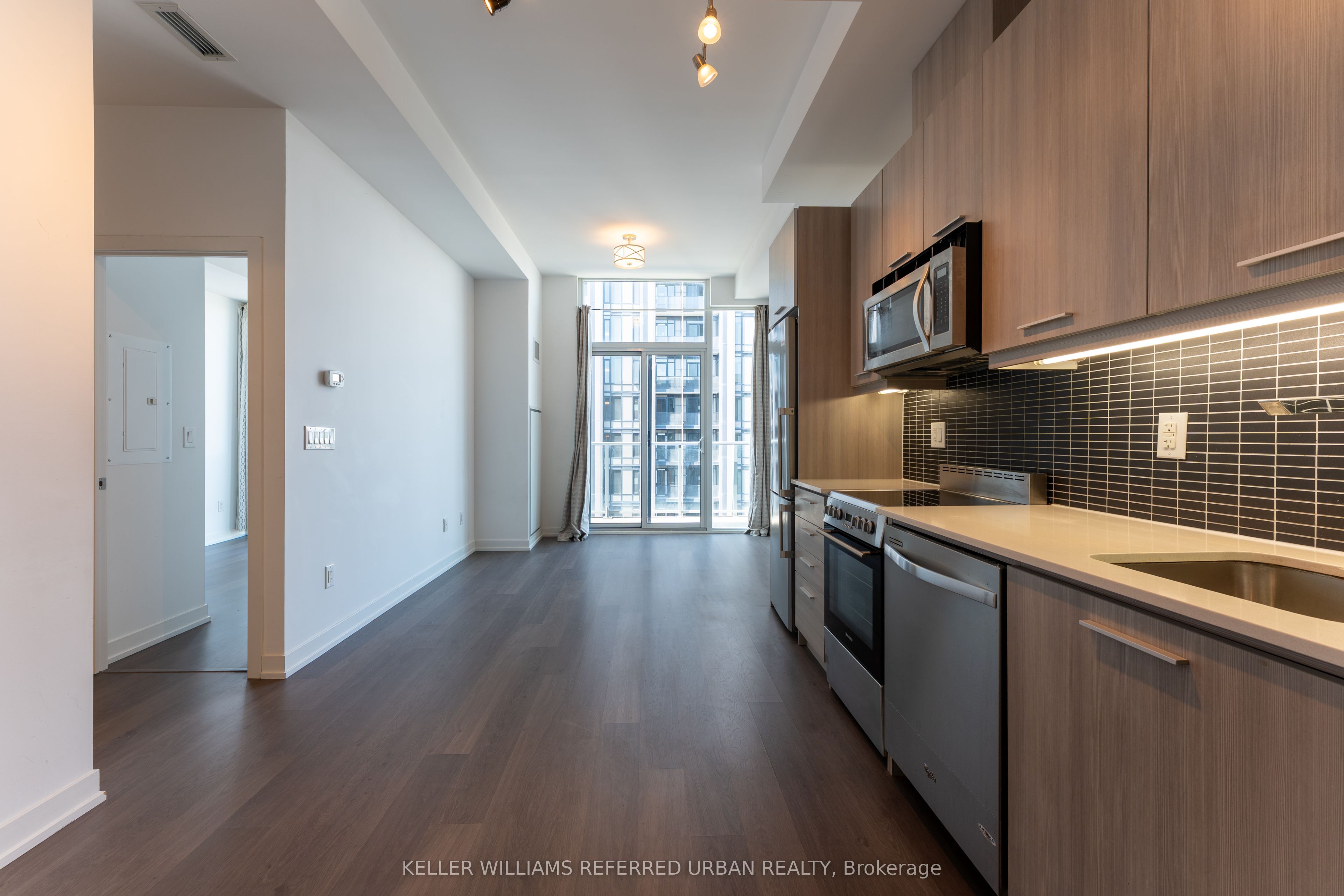 105 George Street PH01, Toronto, ON M5A 0L4