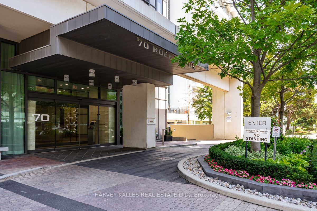 70 Roehampton Avenue 813, Toronto, ON M4P 1R2 photo 2
