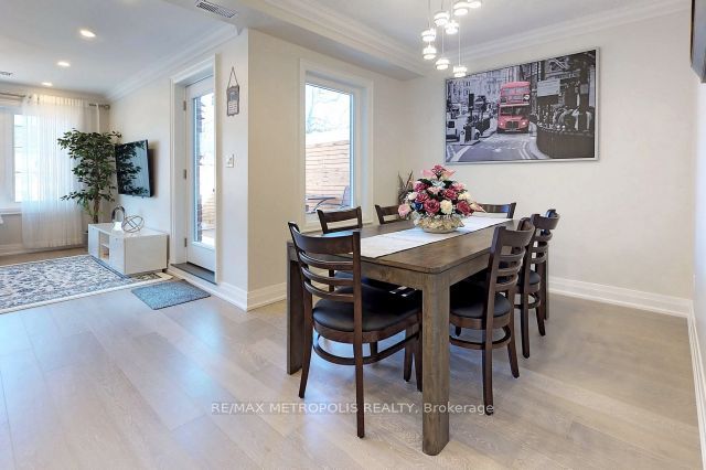 41 Beatrice Street 2nd & 3rd Floor, Toronto, ON M6J 2T2 photo 4