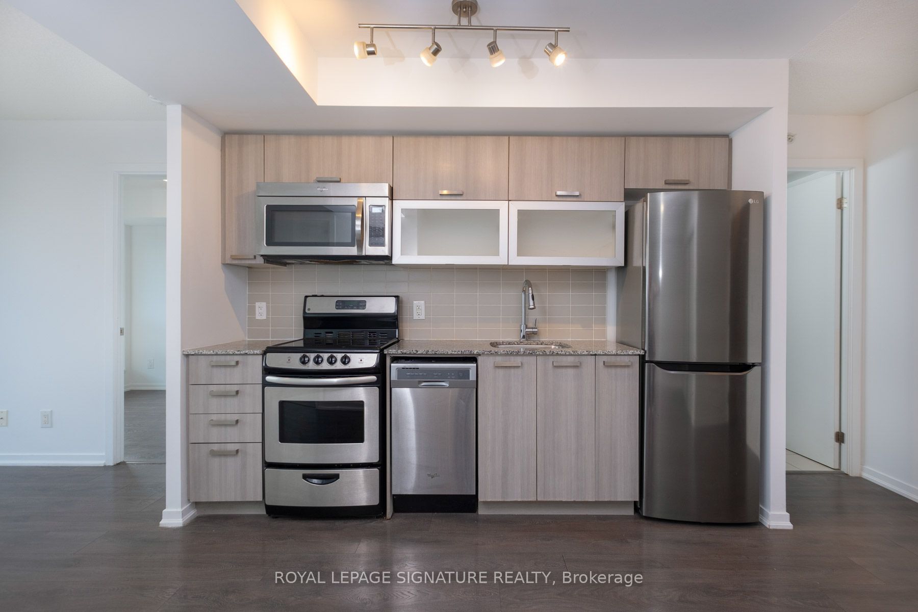 68 Abell Street 923, Toronto, ON M6J 0B1 photo 5