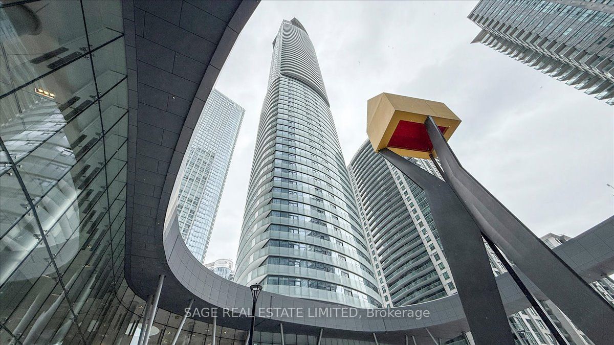 12 York Street 3608, Toronto, ON M5J 0A9 photo 2
