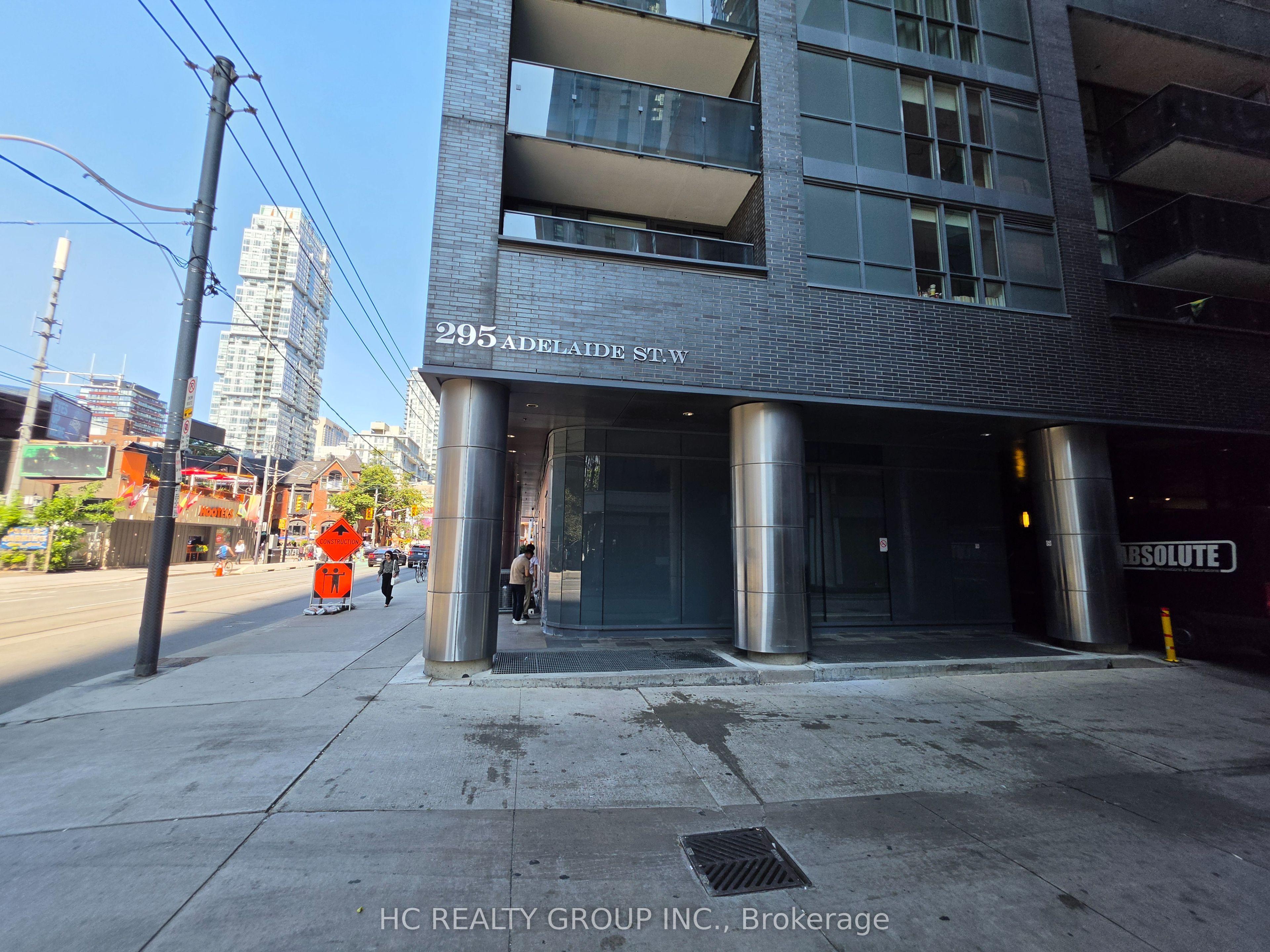 295 Adelaide Street W 1017, Toronto, ON M5V 1P7 photo 4
