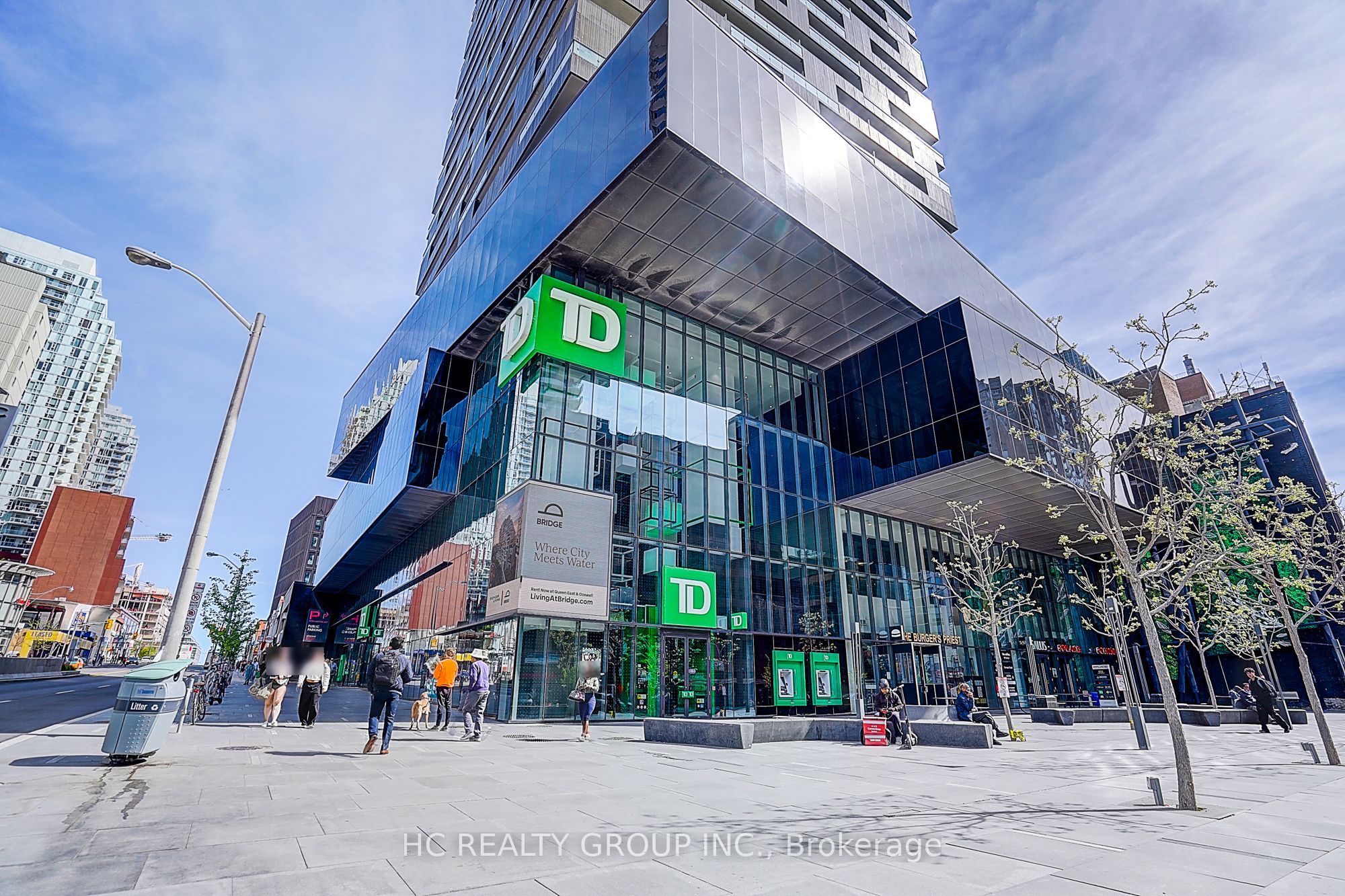 8 Eglinton Avenue E 2904, Toronto, ON M4P 0C1 photo 2