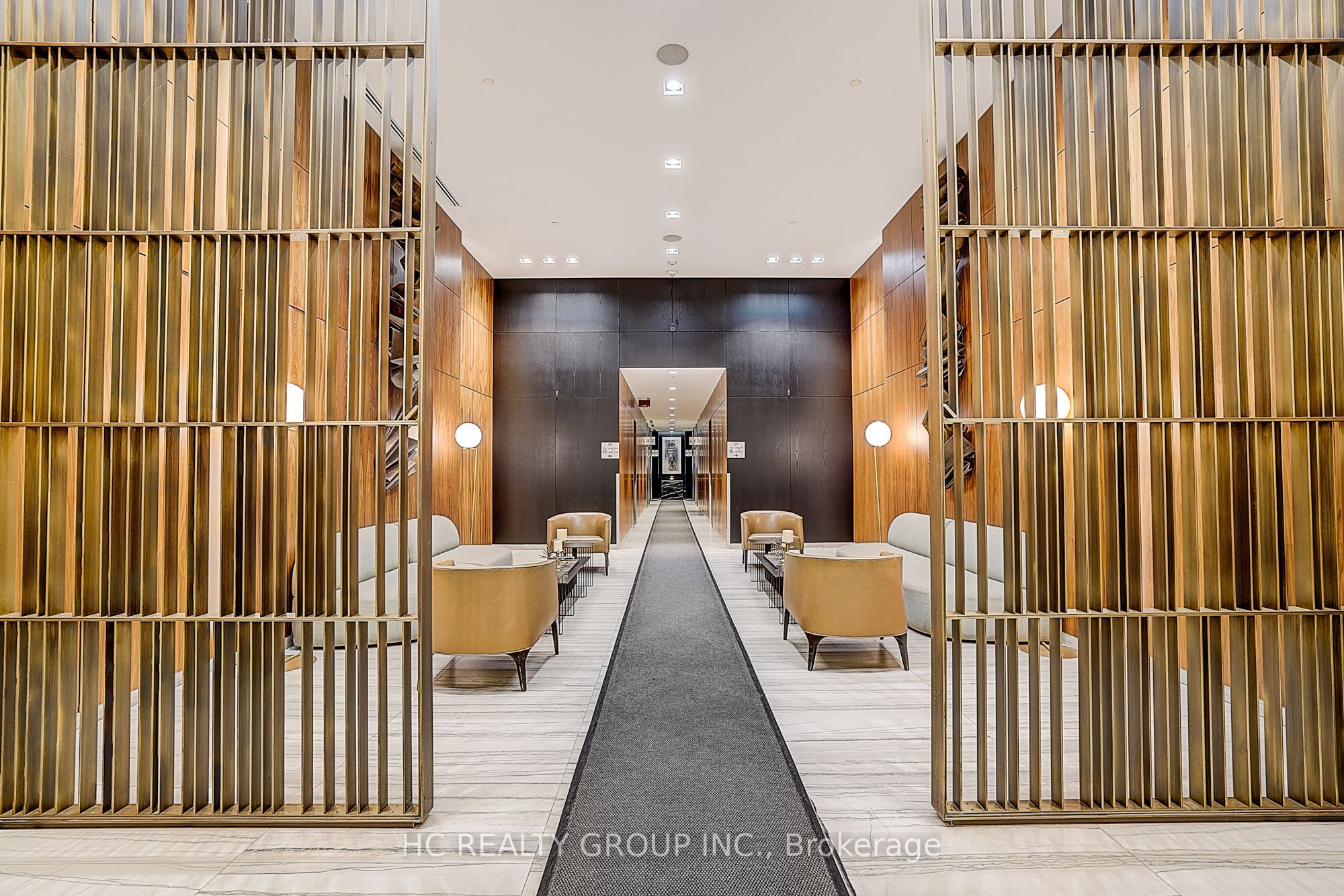 8 Eglinton Avenue E 2904, Toronto, ON M4P 0C1 photo 4