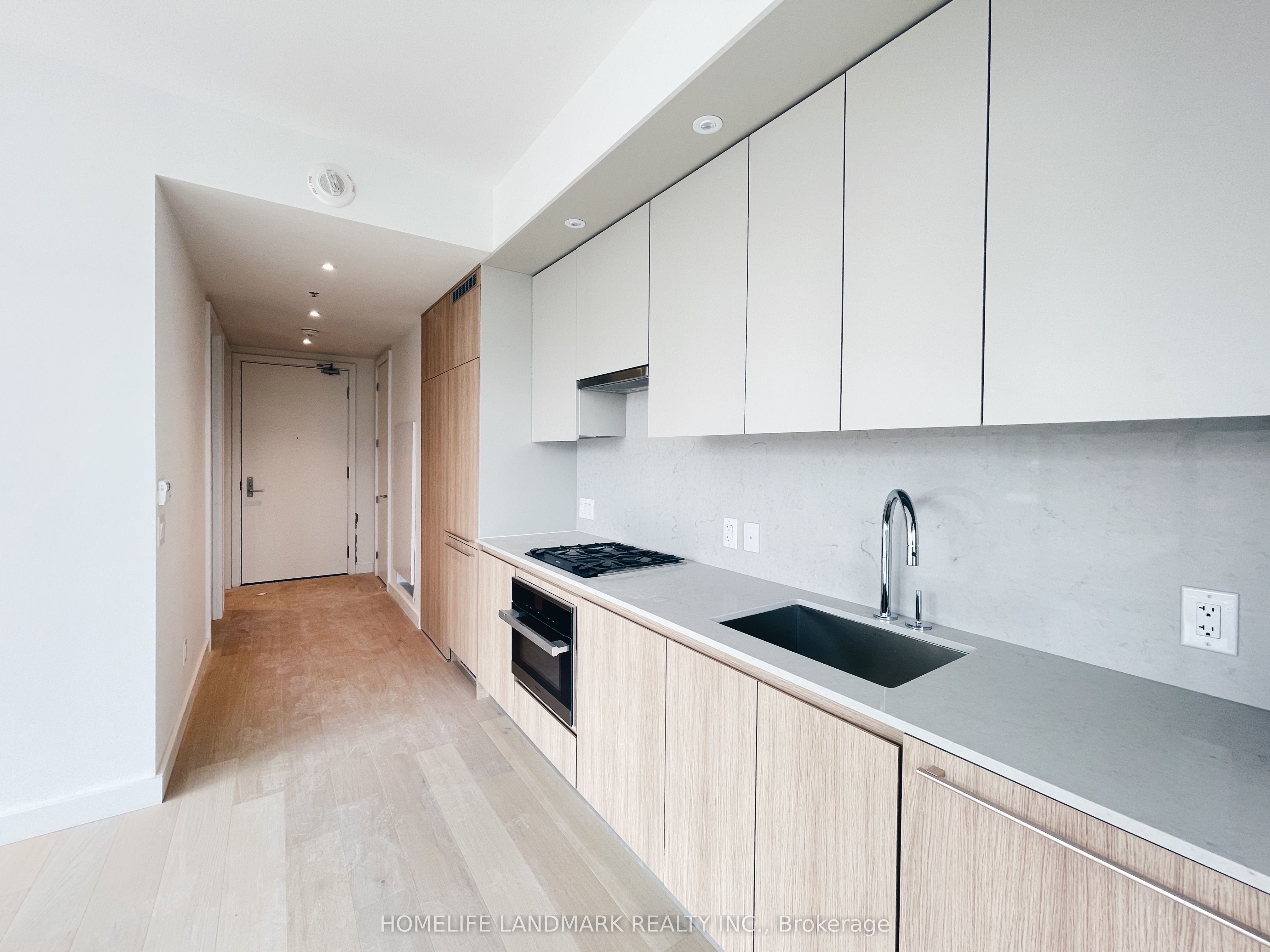 81 Wellesley Street E 903, Toronto, ON M4Y 1H8 photo 2