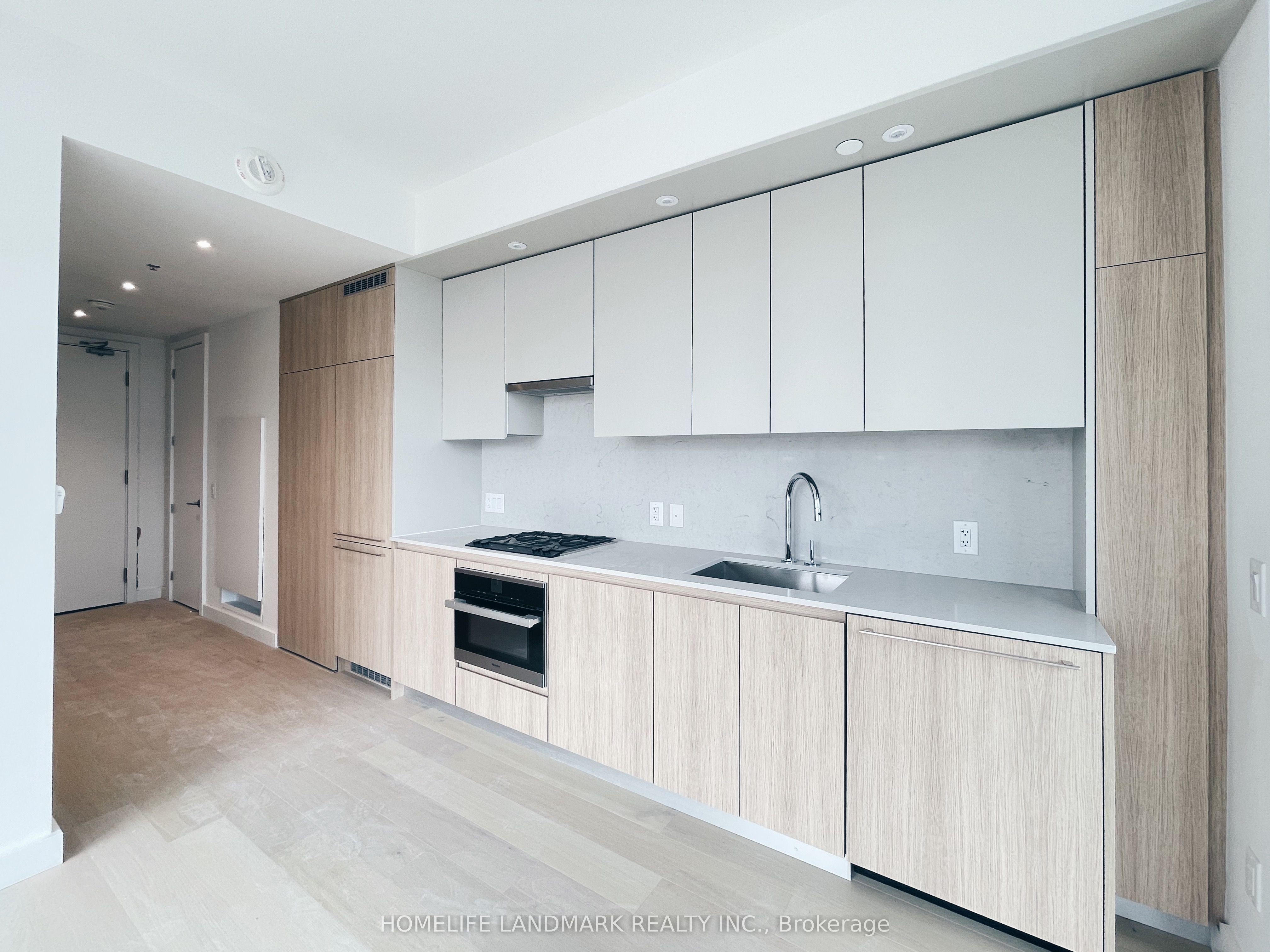 81 Wellesley Street E 903, Toronto, ON M4Y 1H8 photo 3